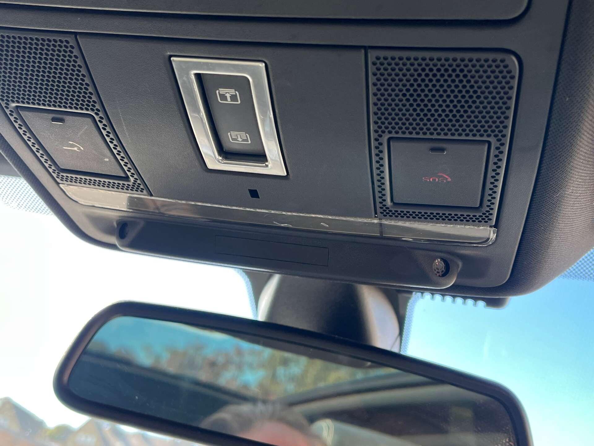 Land Rover Range Rover Evoque view 23