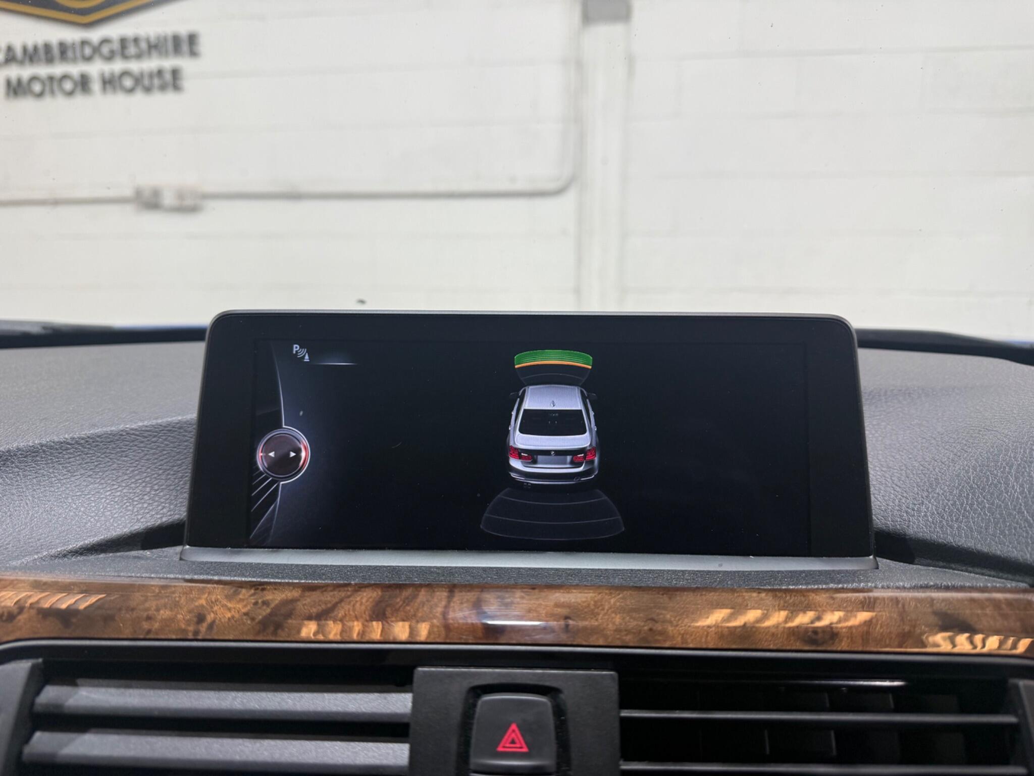 BMW 3 Series view 28