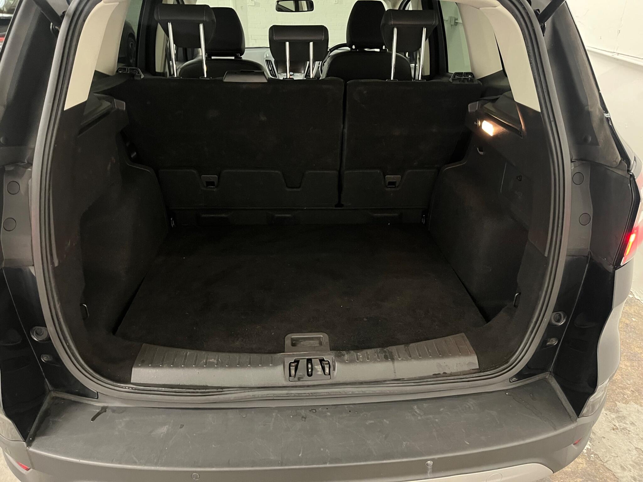 2018 Ford Kuga image 24