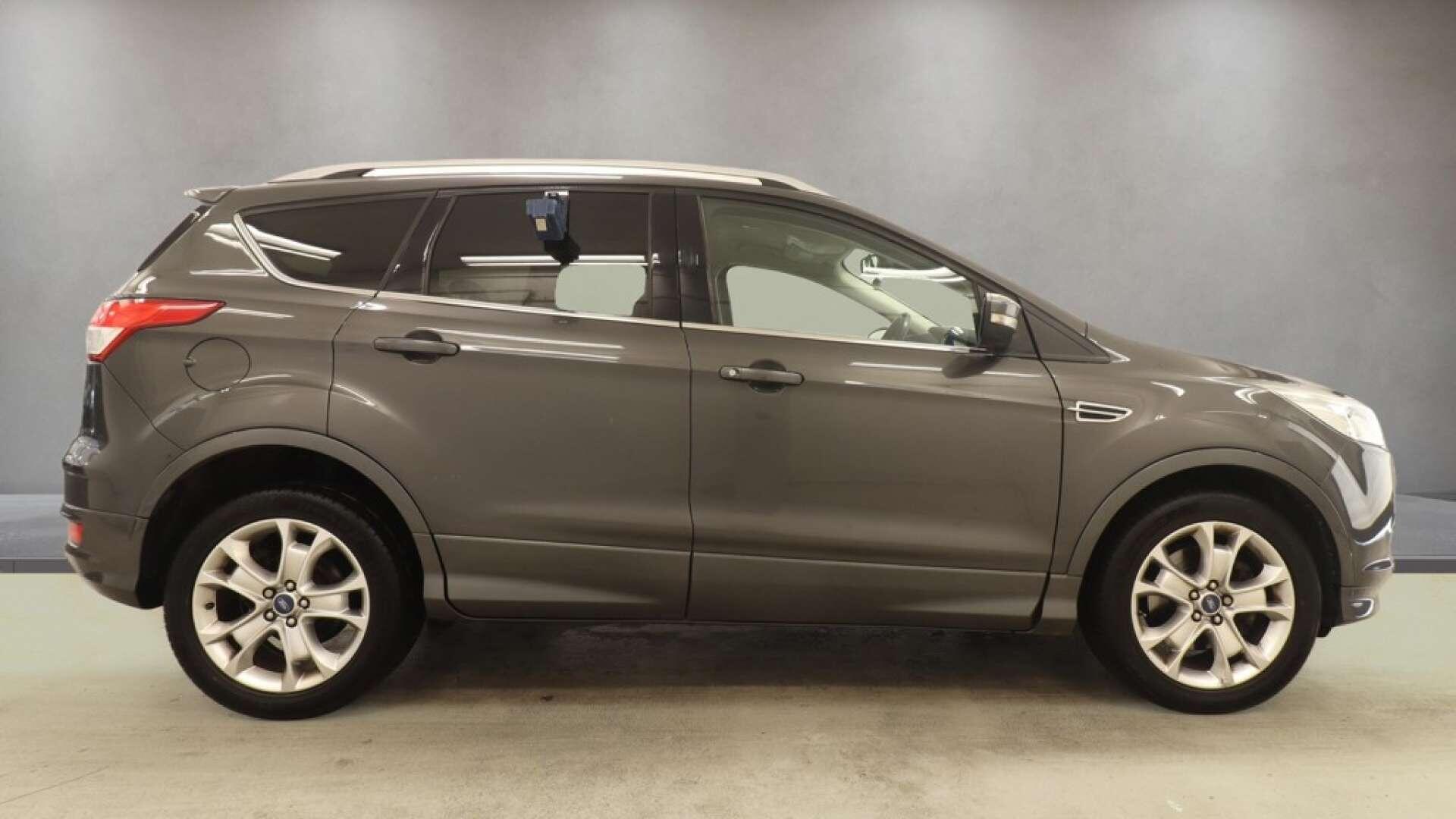 Ford Kuga view 10