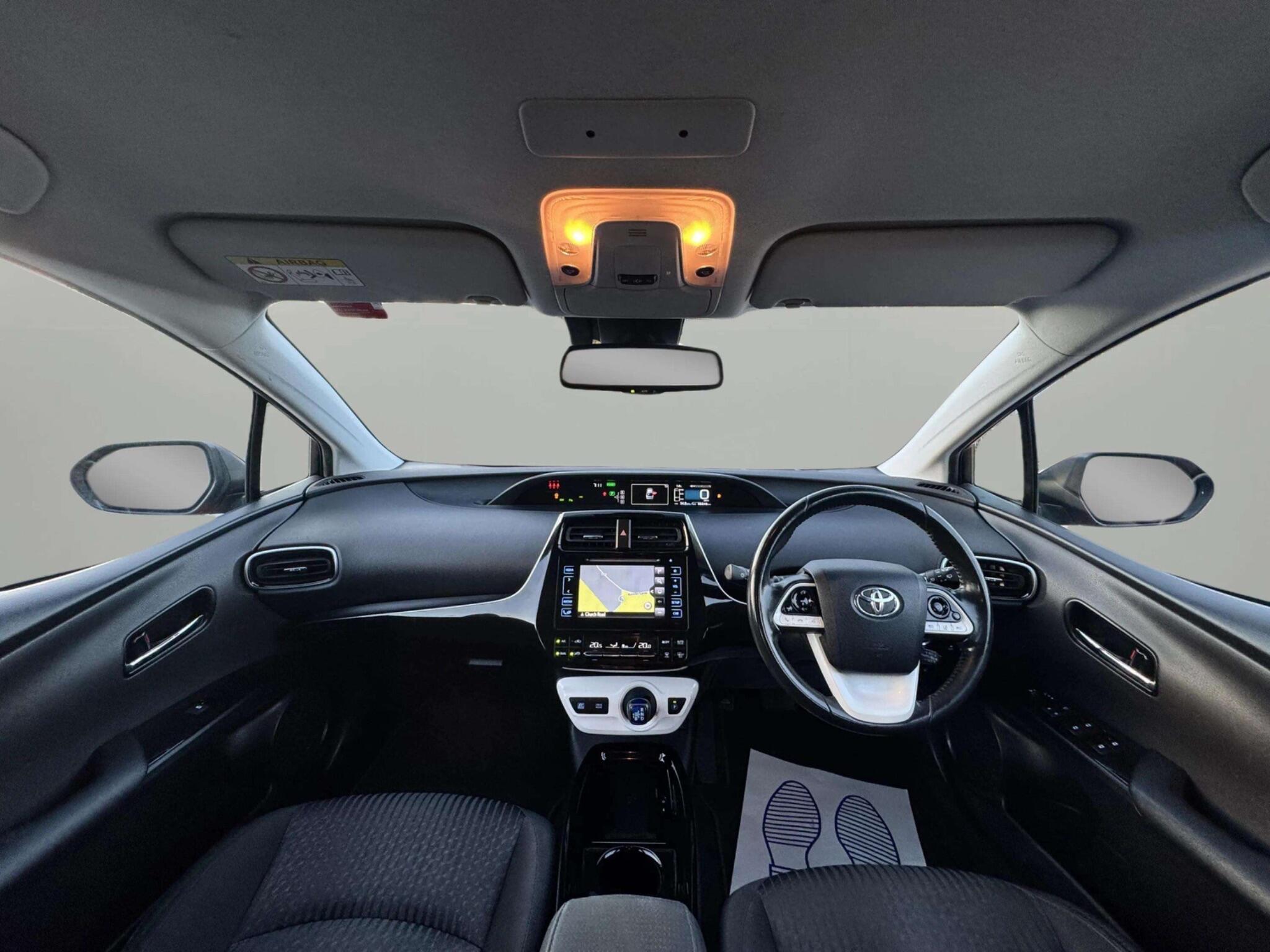 Toyota Prius view 5