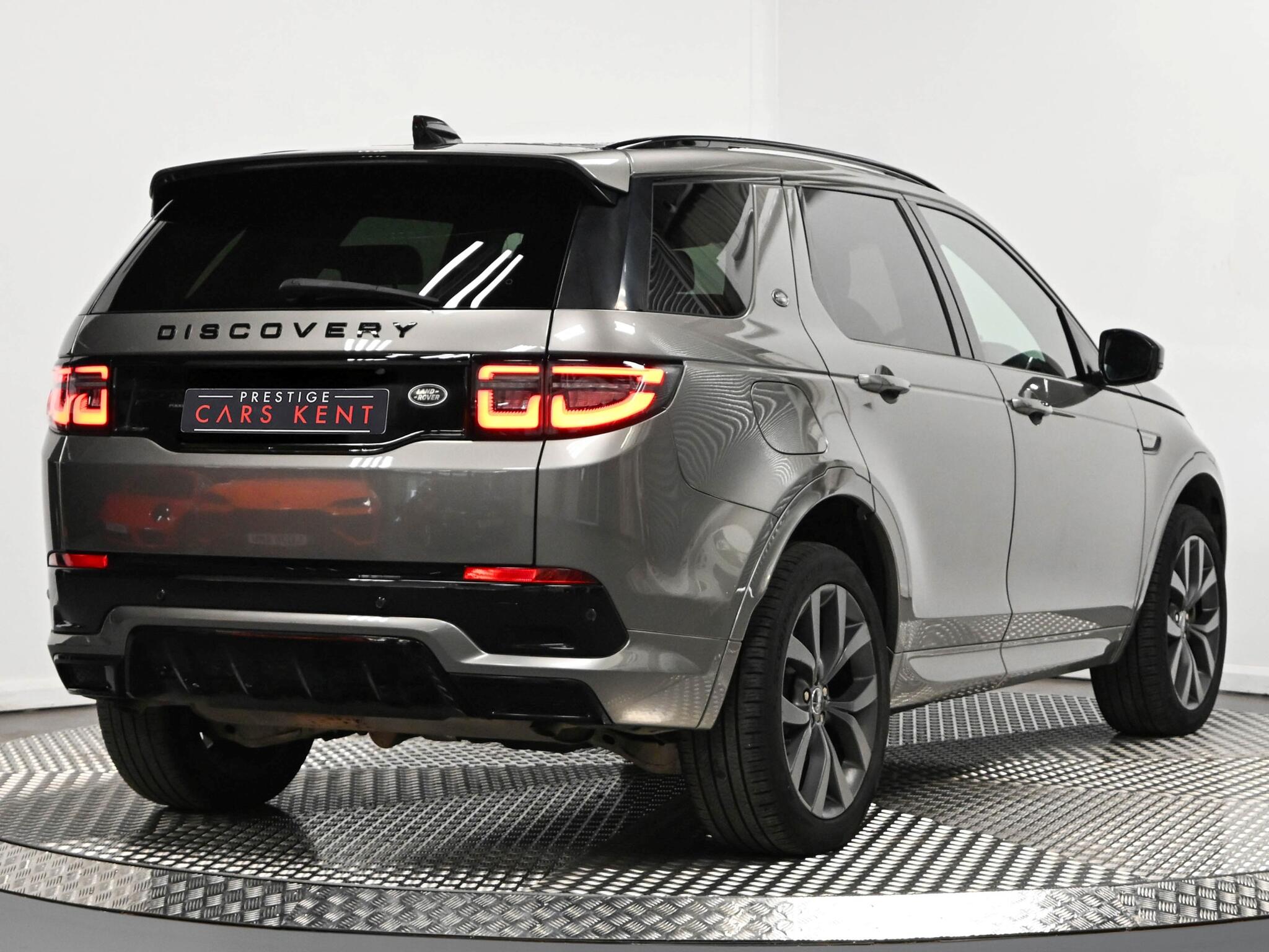 Land Rover Discovery Sport view 29