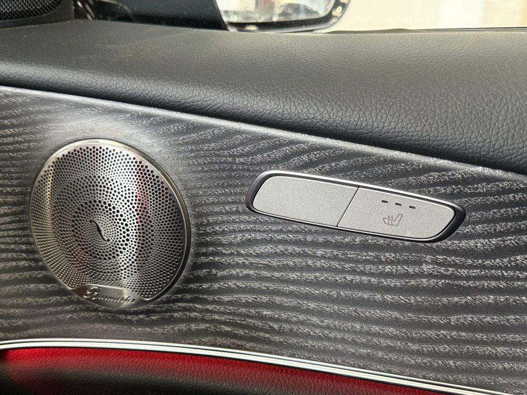 Mercedes-Benz E Class view 50
