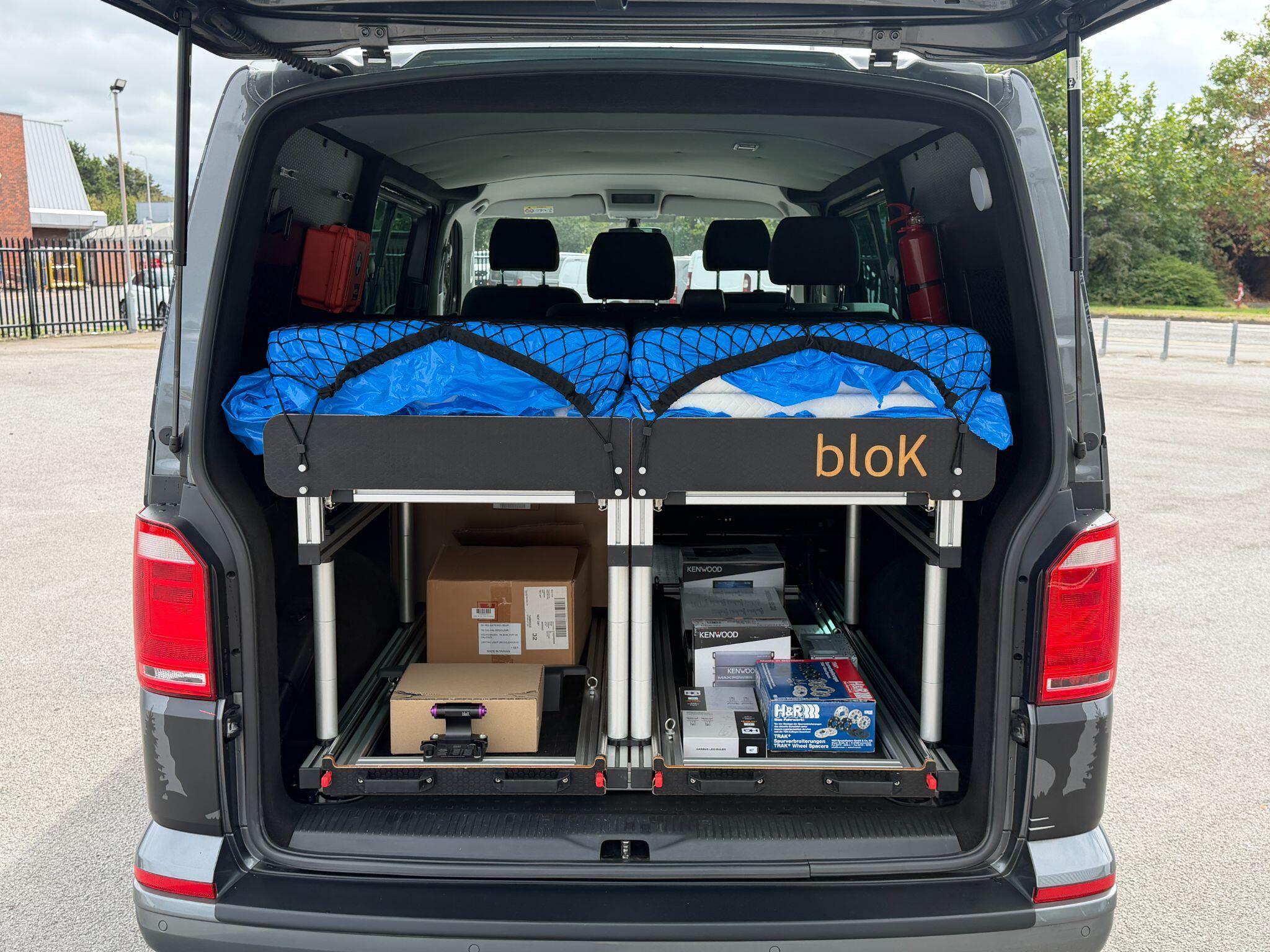 Volkswagen Transporter view 23