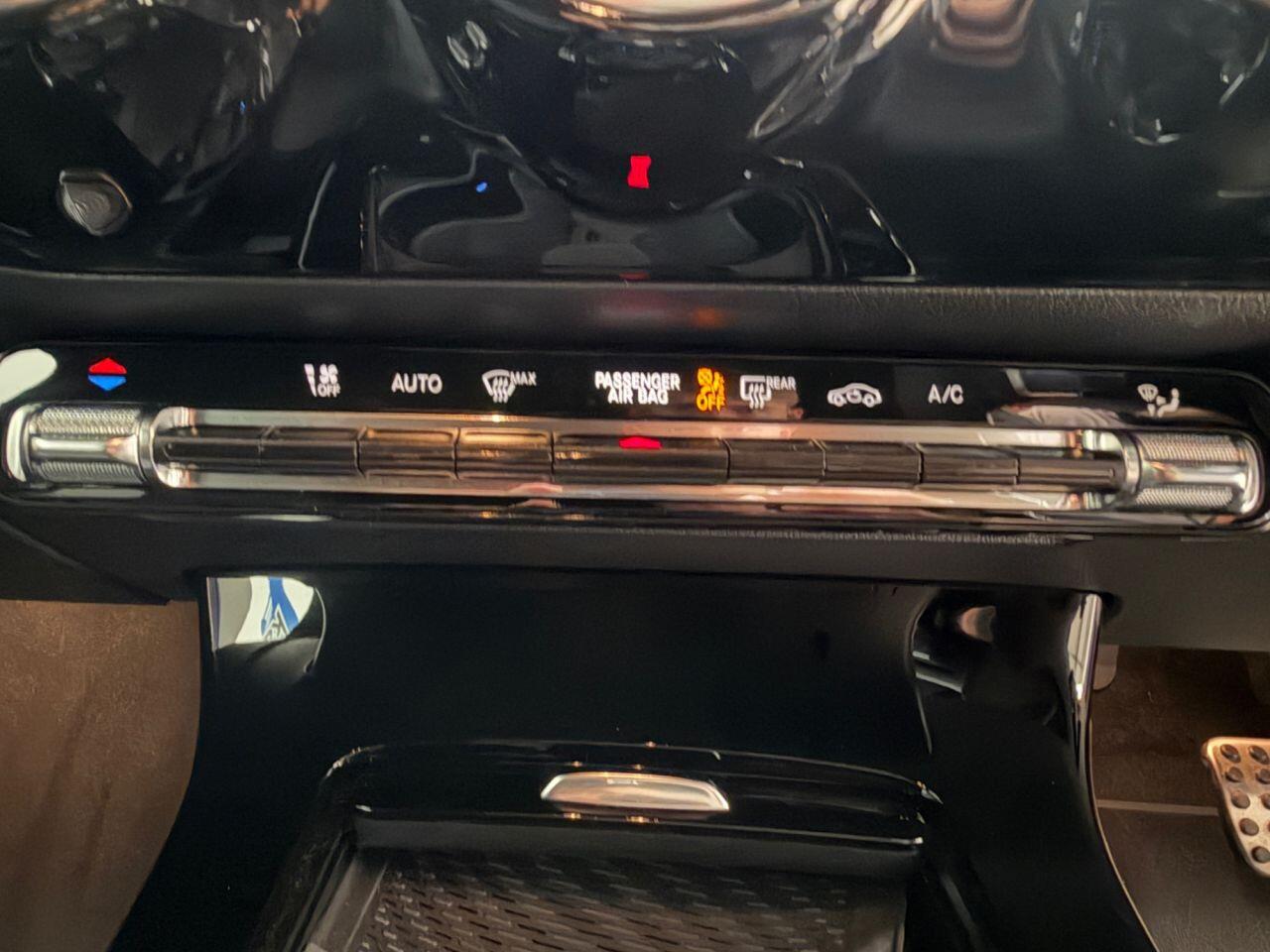 Mercedes-Benz Cla view 40