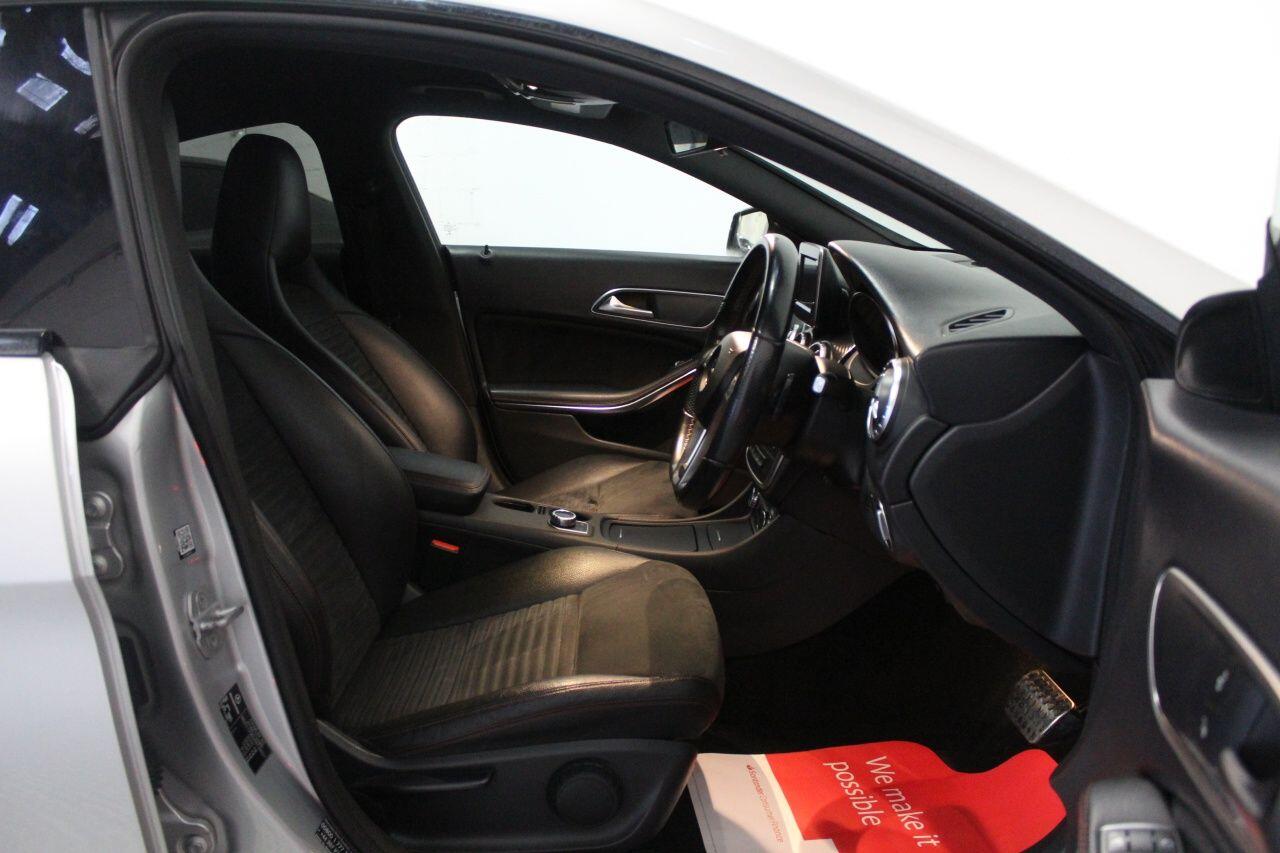 Mercedes-Benz CLA view 29