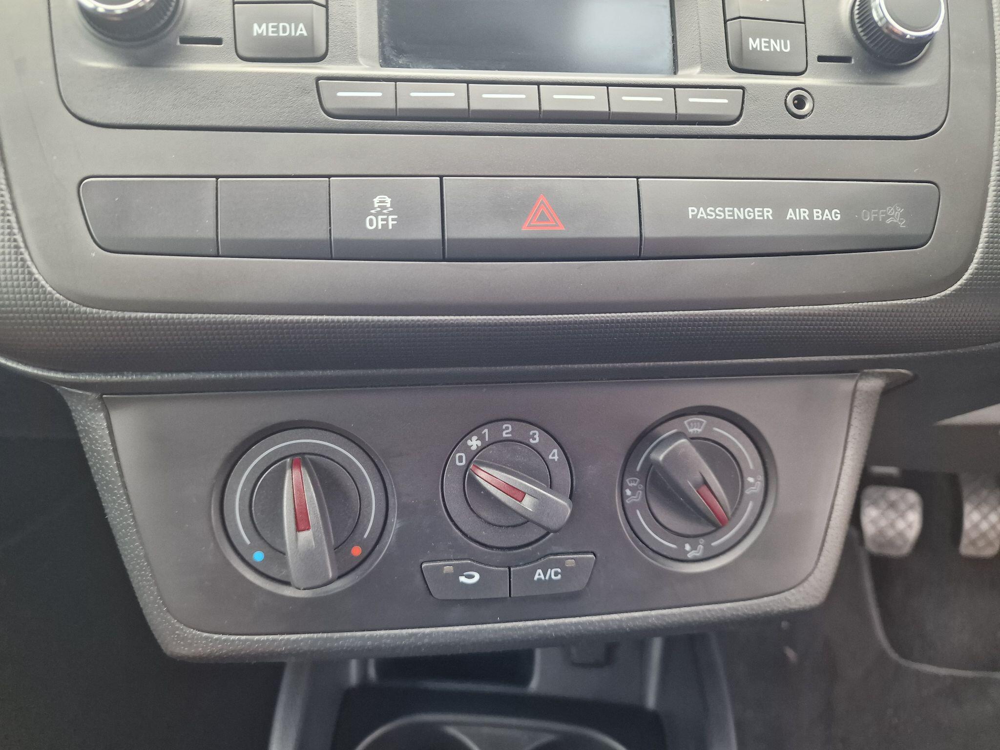 SEAT Ibiza view 42