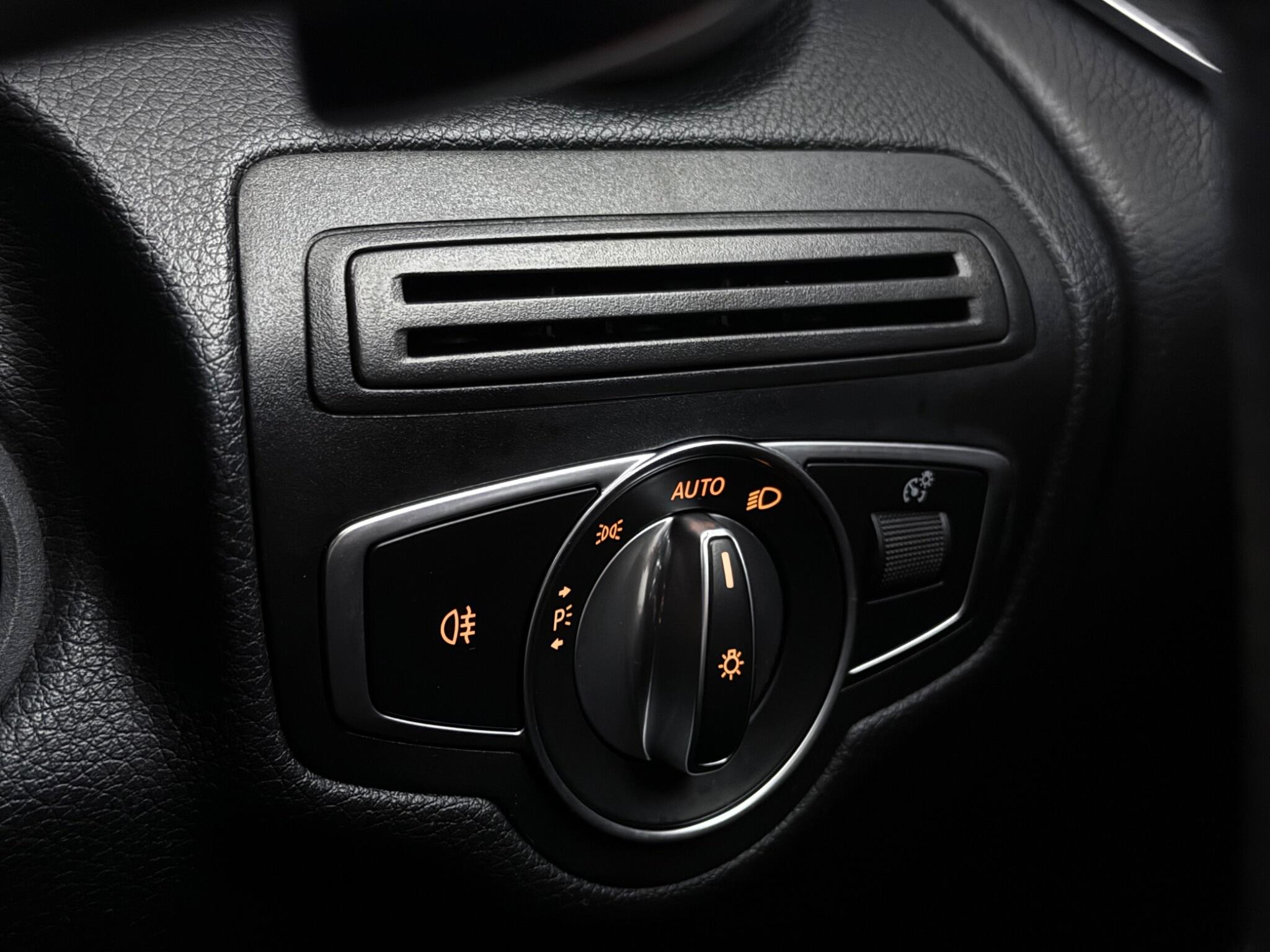 Mercedes-Benz GLC view 22