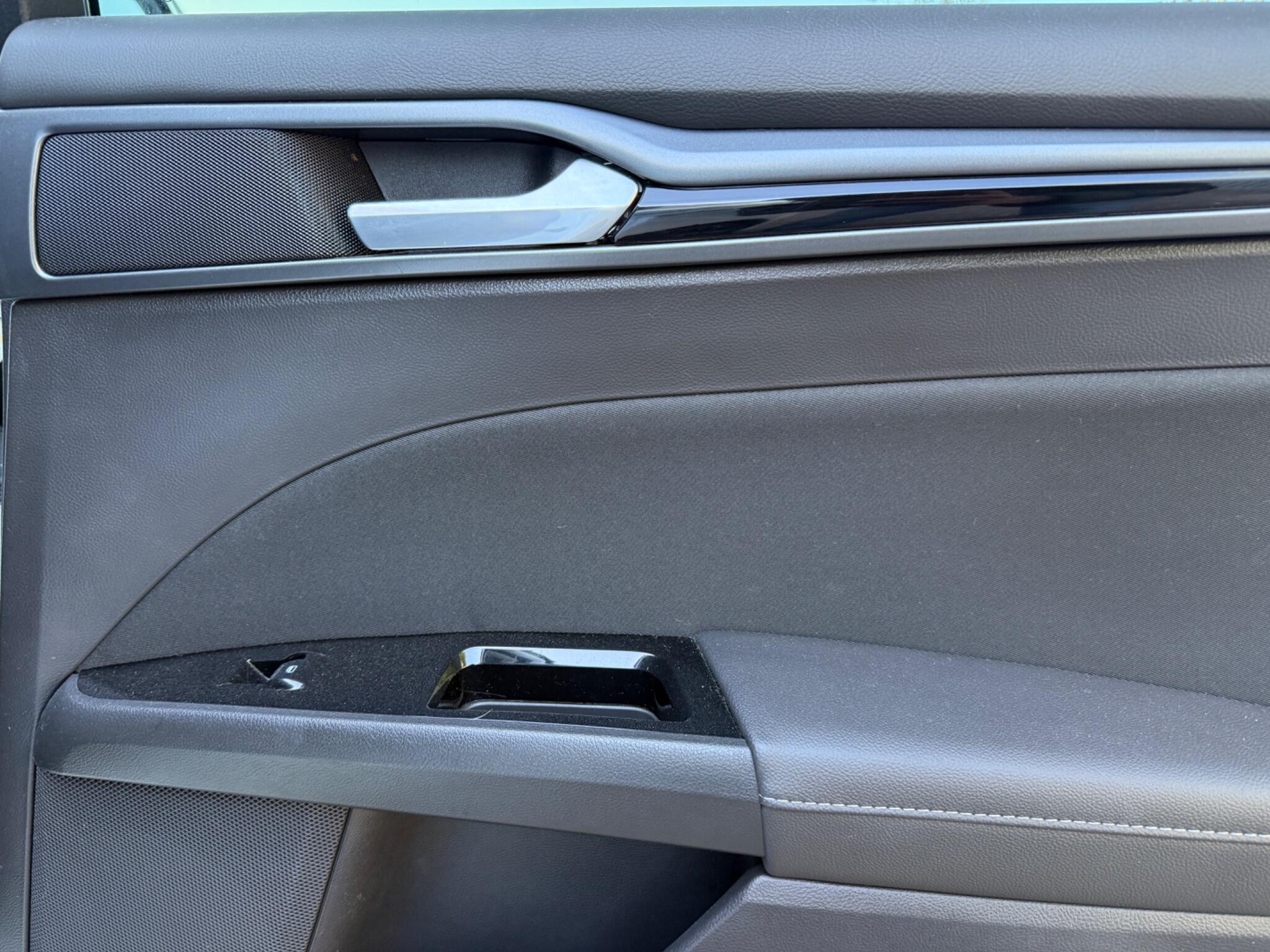 2016 Ford Mondeo image 34