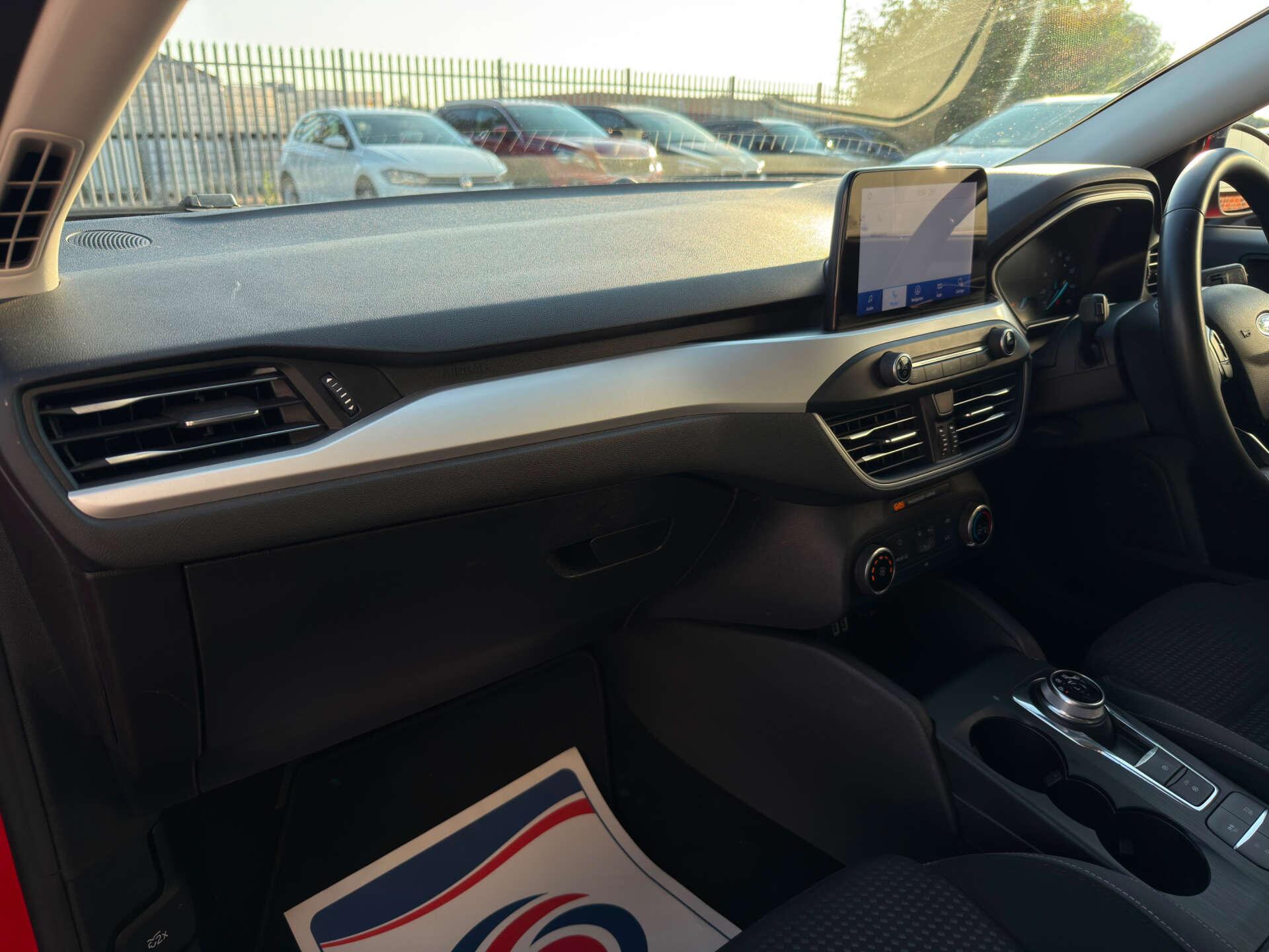 Ford Focus view 37