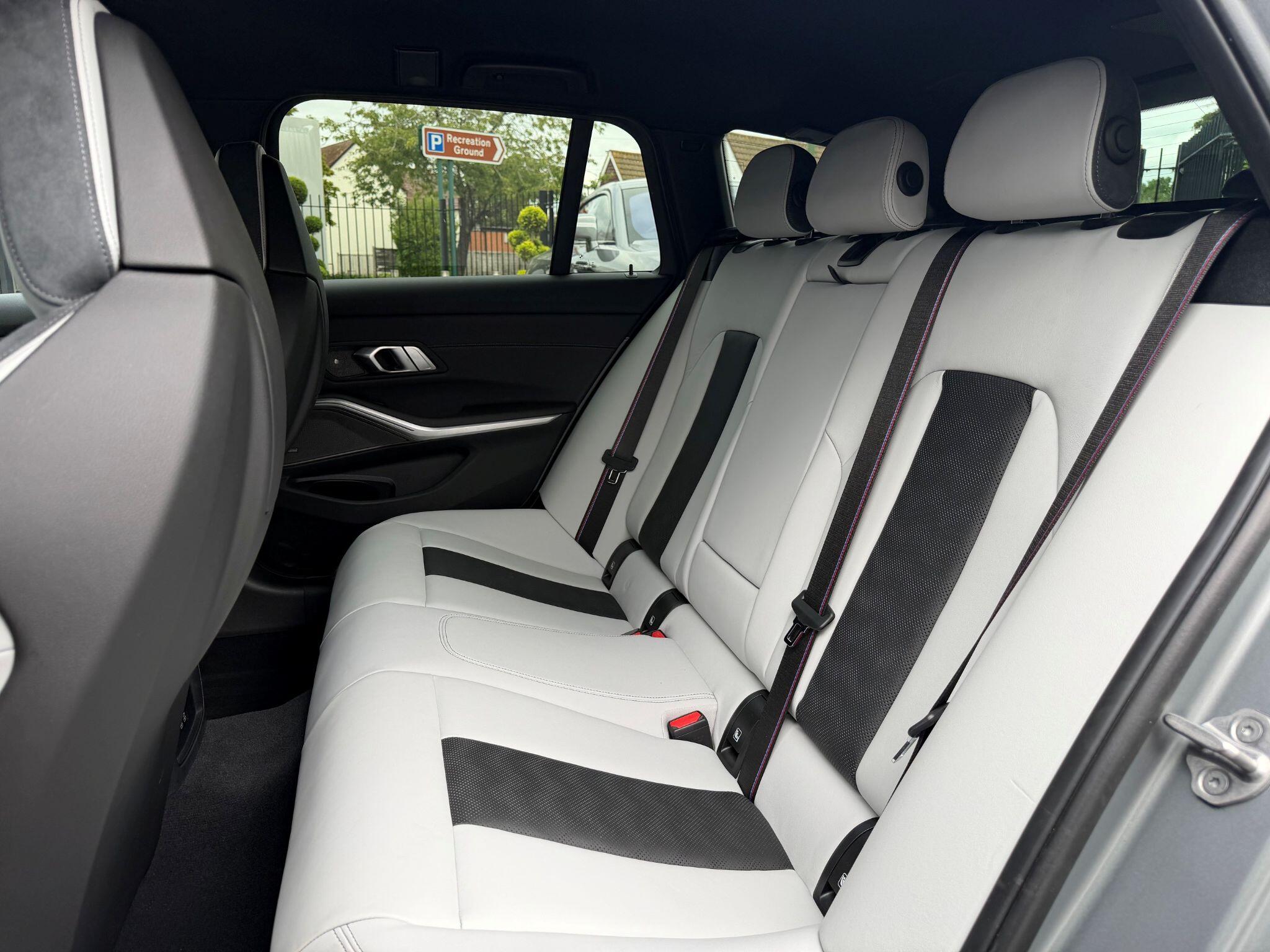 BMW M3 view 21
