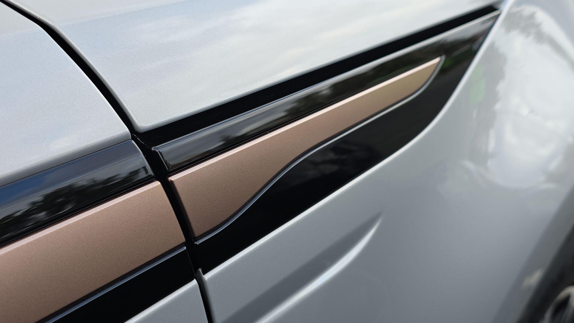 Land Rover Range Rover Evoque view 26