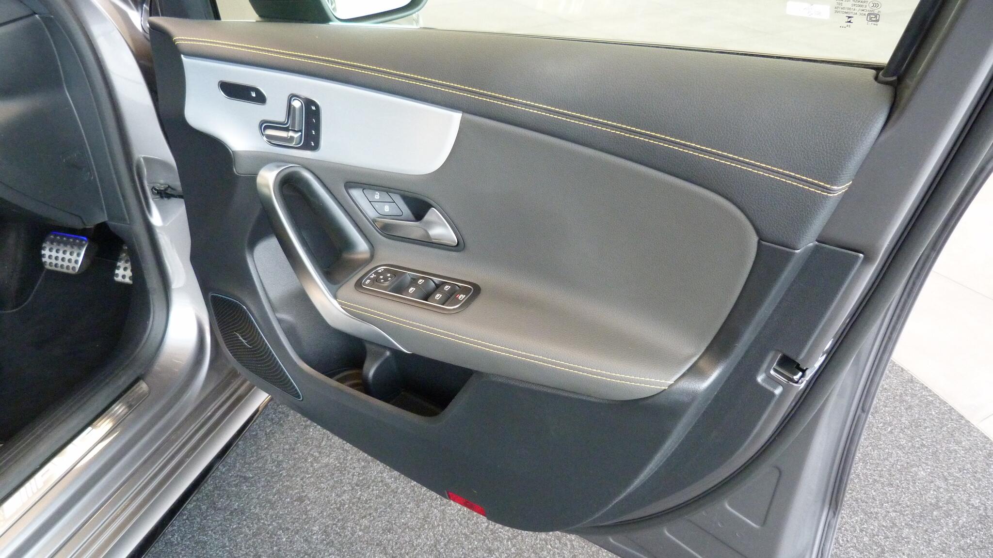 Mercedes-Benz A-Class view 41