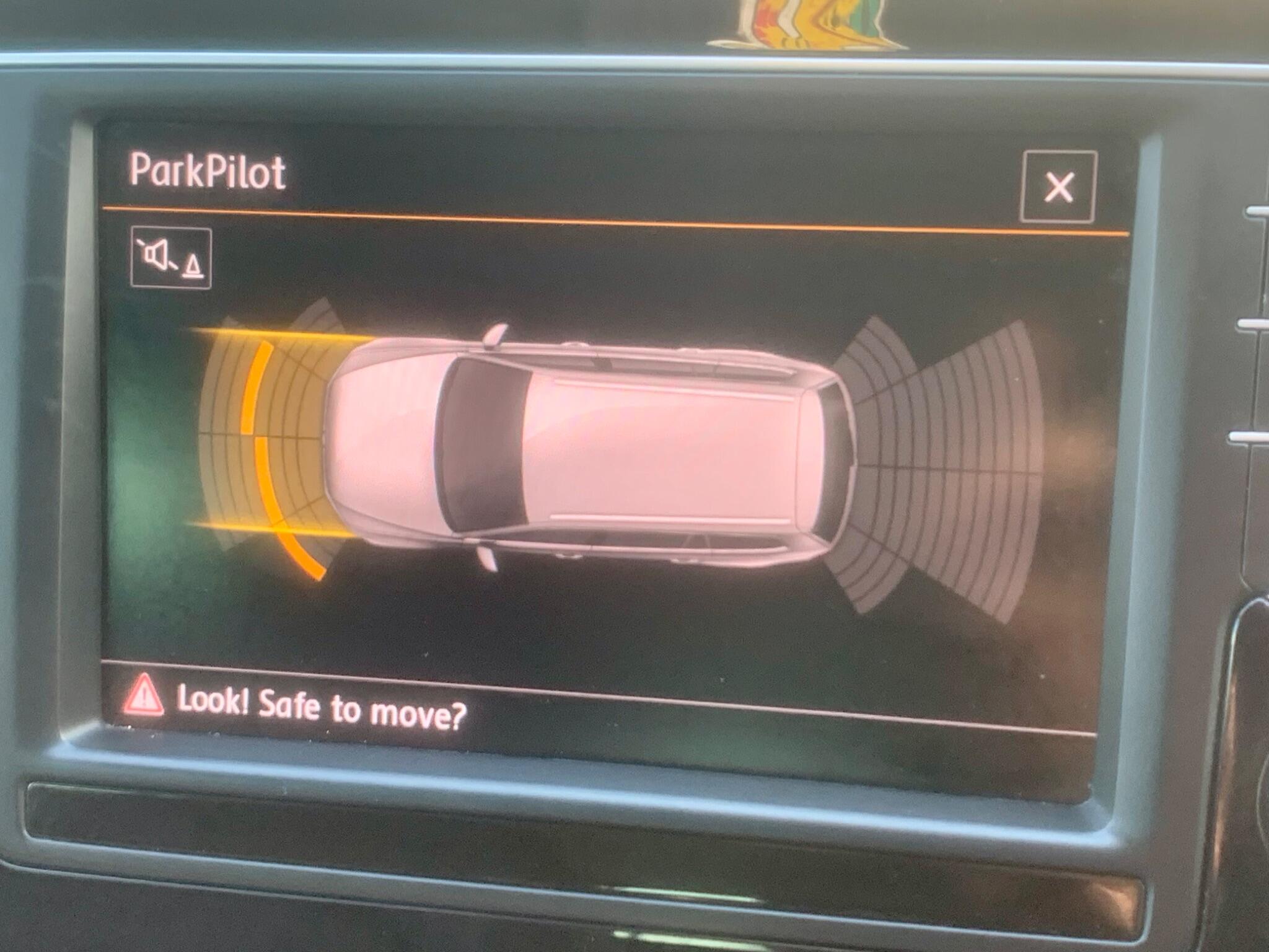 Volkswagen Passat view 41