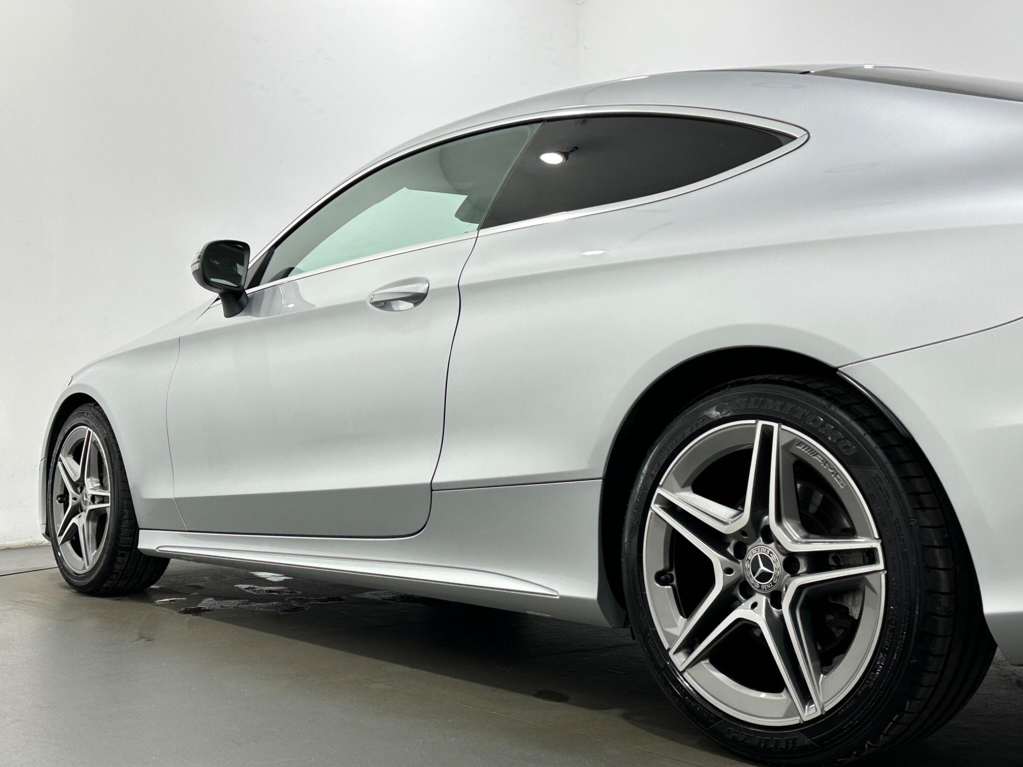 Mercedes-Benz C-Class view 47