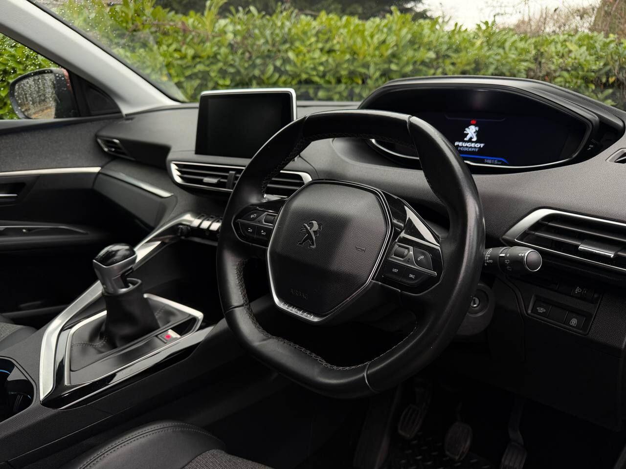 Peugeot 3008 view 10