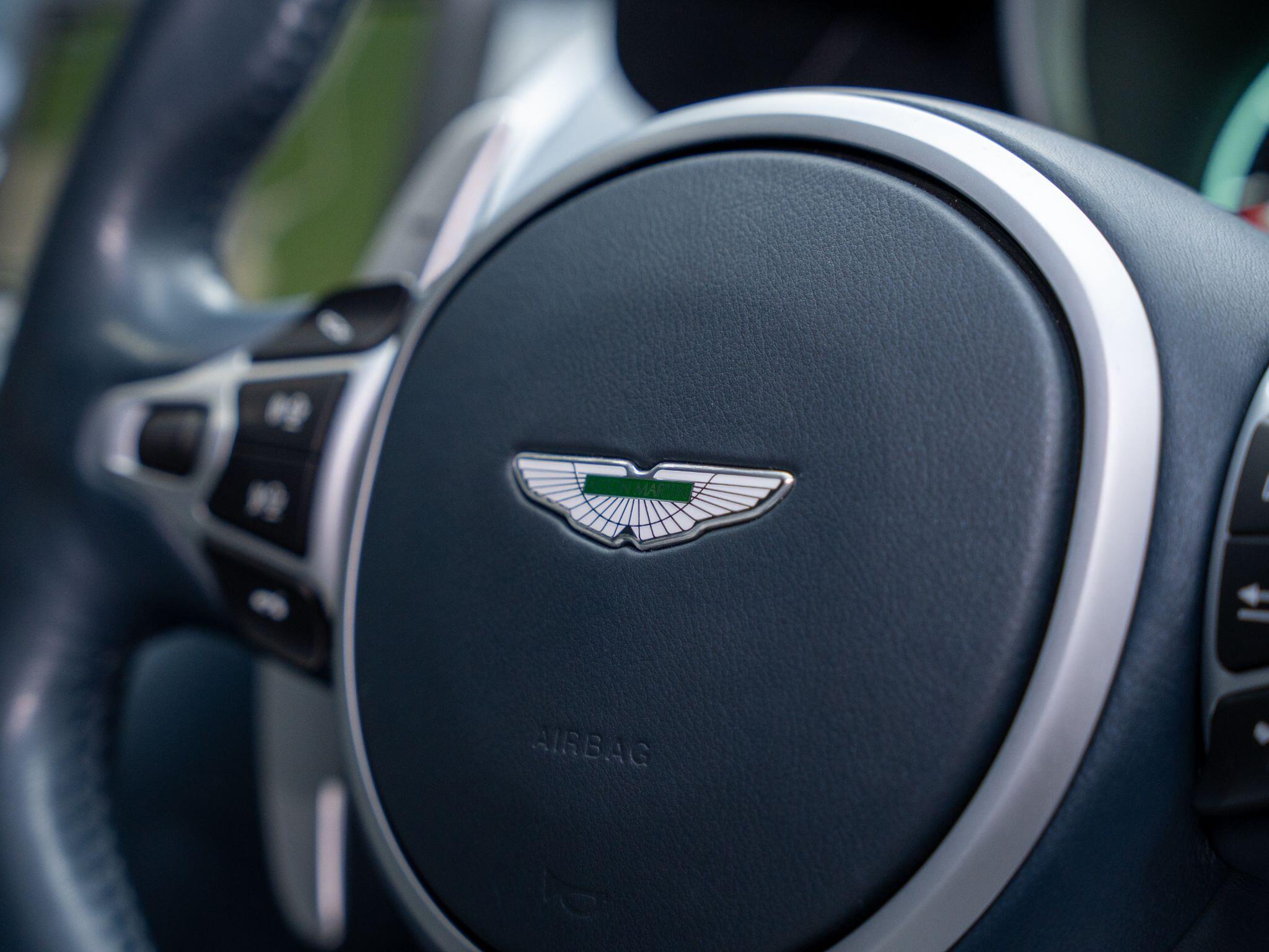 Aston Martin DBS view 32
