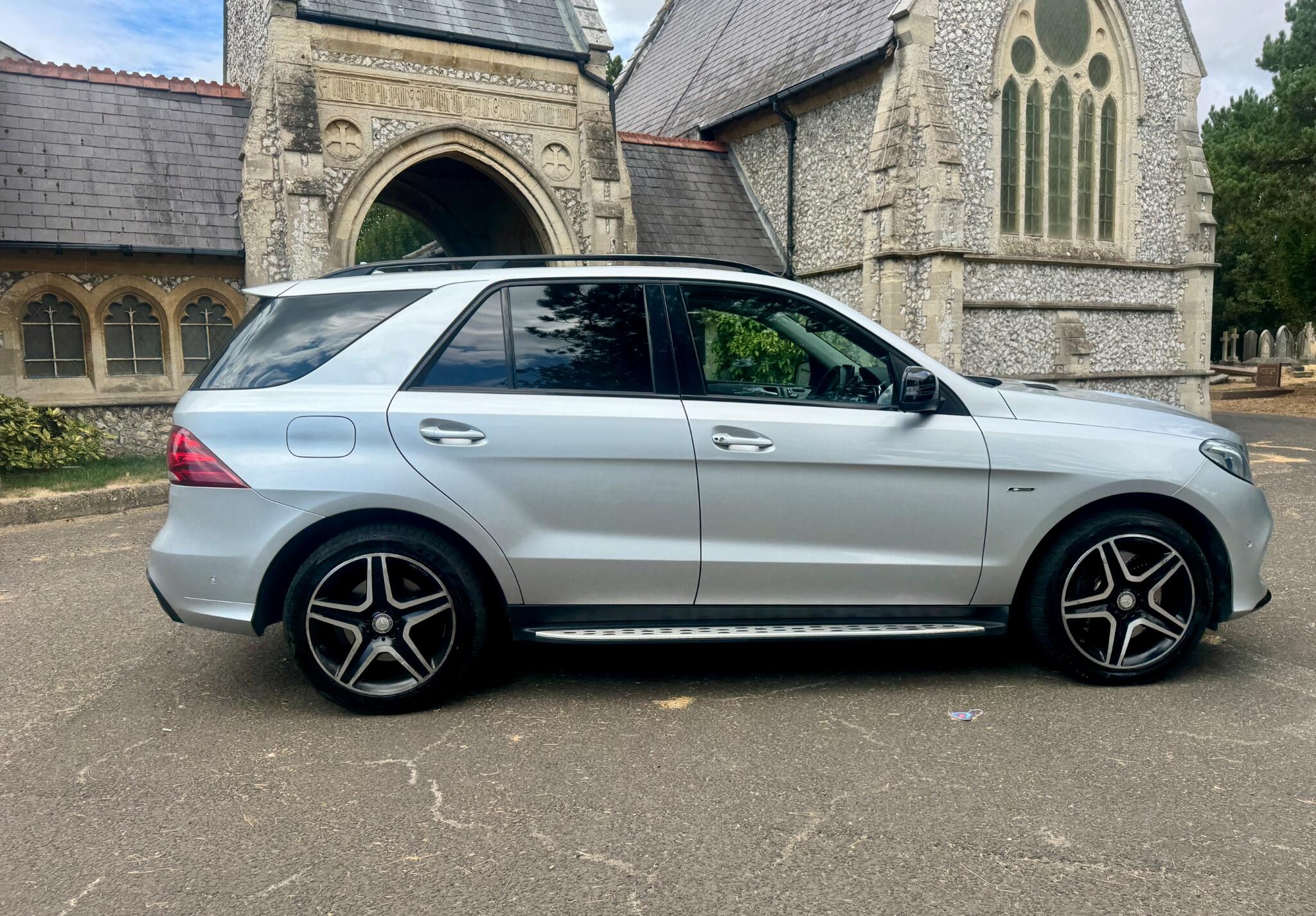 Mercedes-Benz Gle view 17