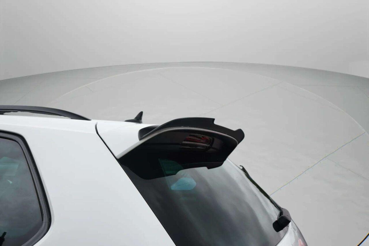 Volkswagen Tiguan view 16