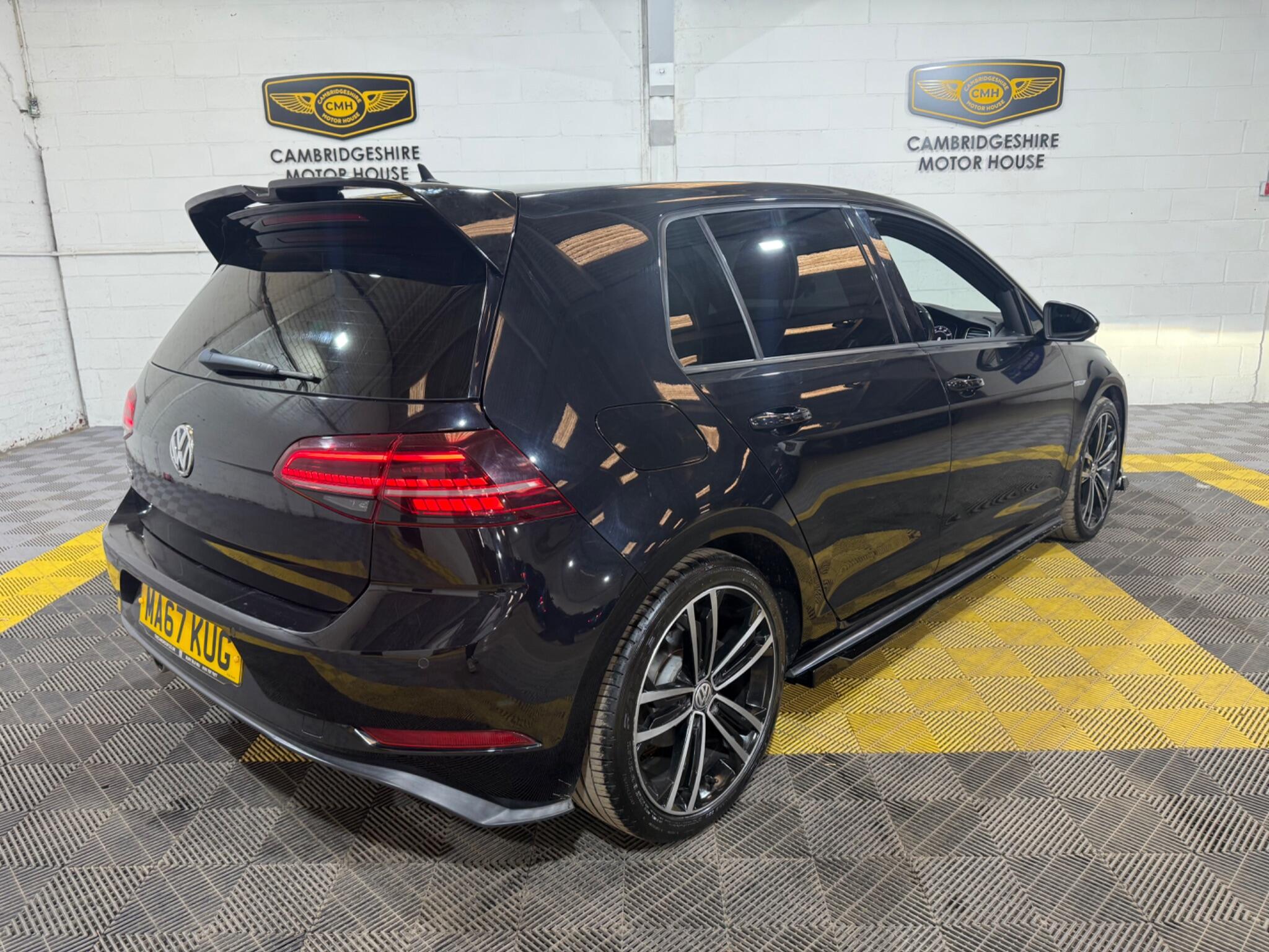 Volkswagen Golf view 16