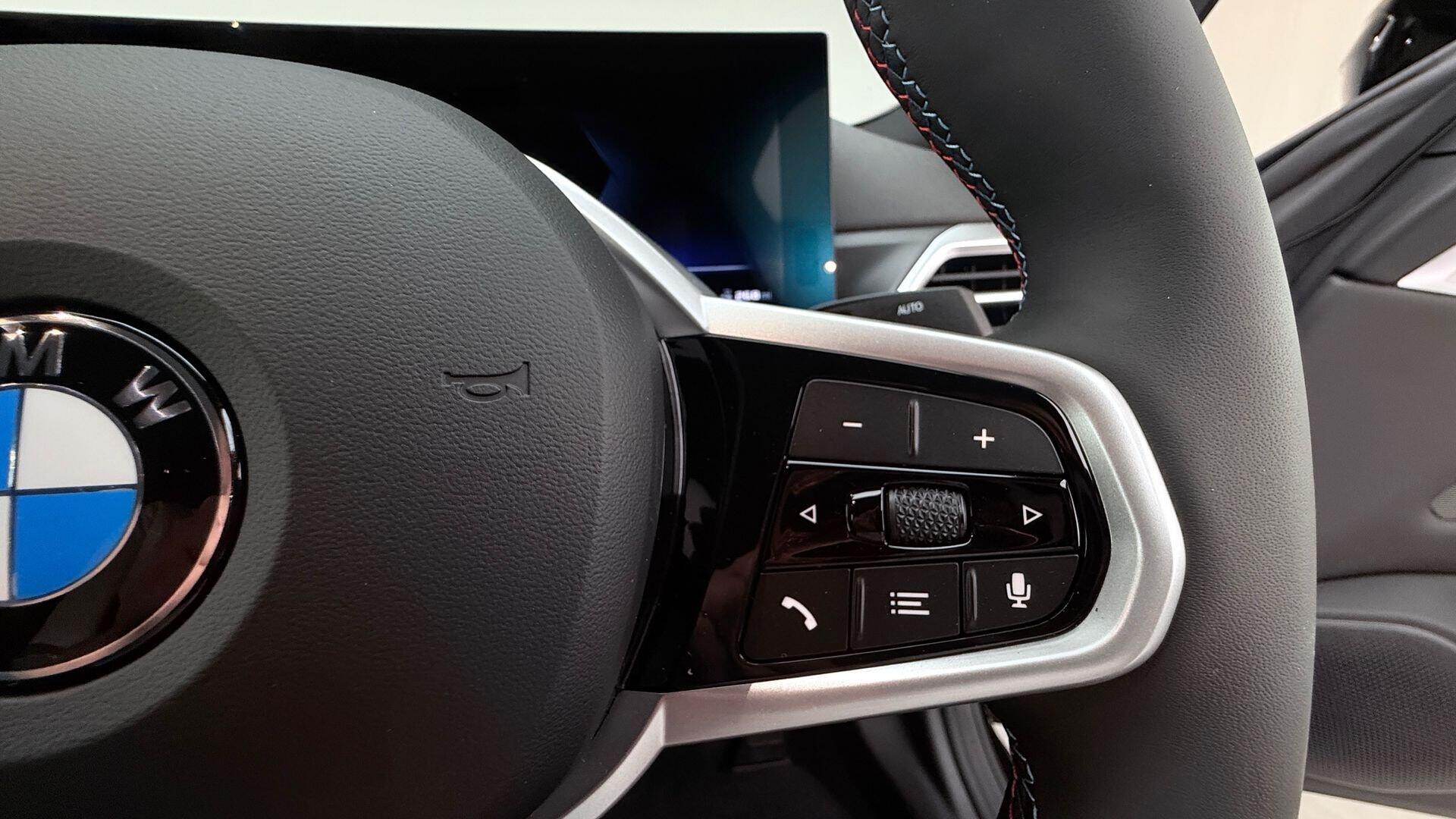 BMW i4 view 18