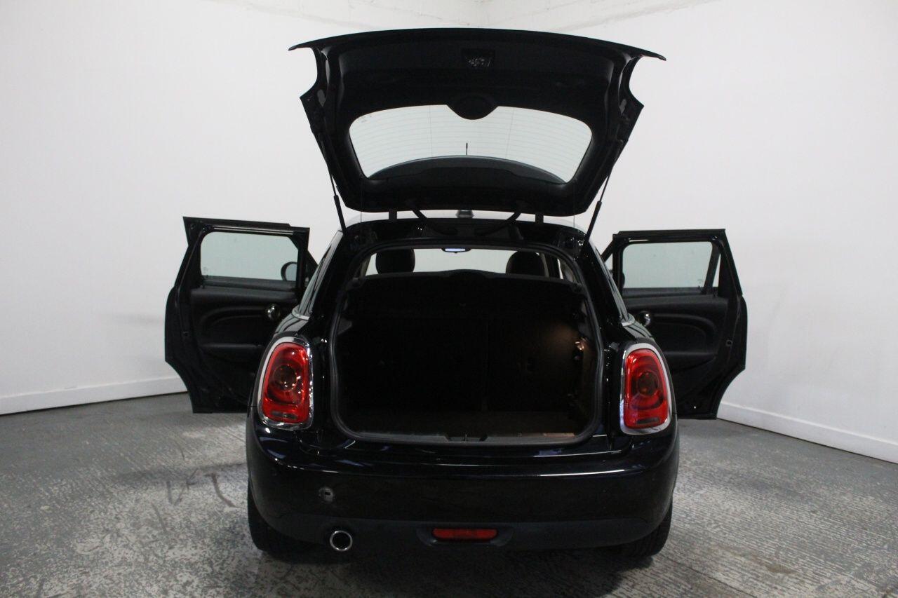Mini Hatch view 19