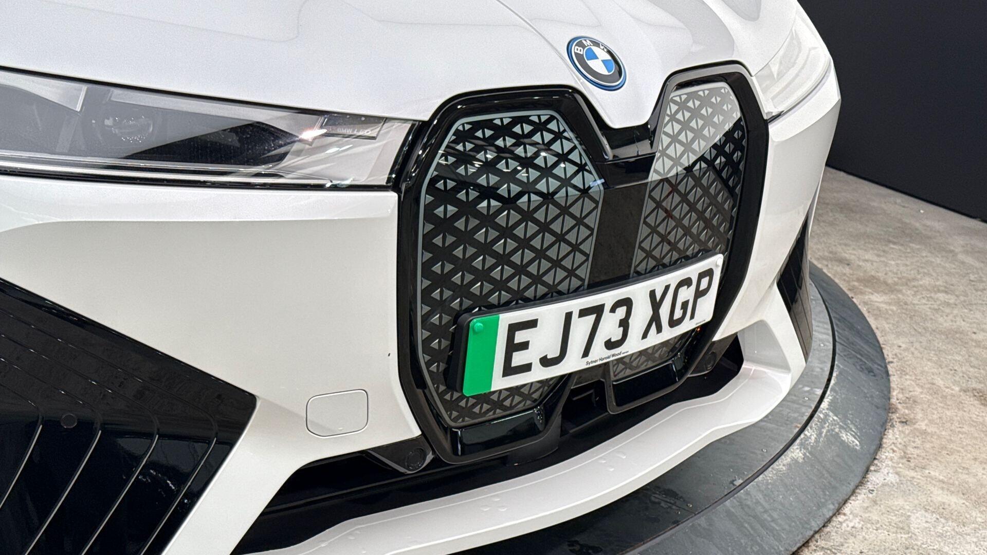 BMW Ix view 31