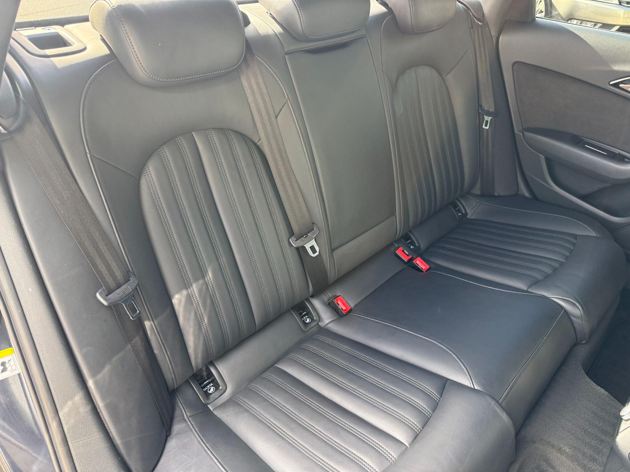 Audi A6 view 17