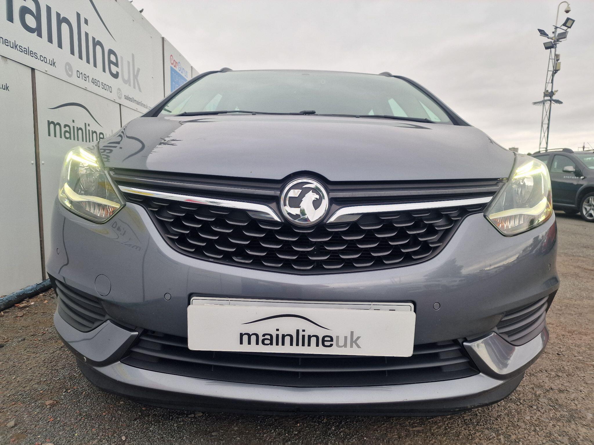 Vauxhall Zafira Tourer view 2