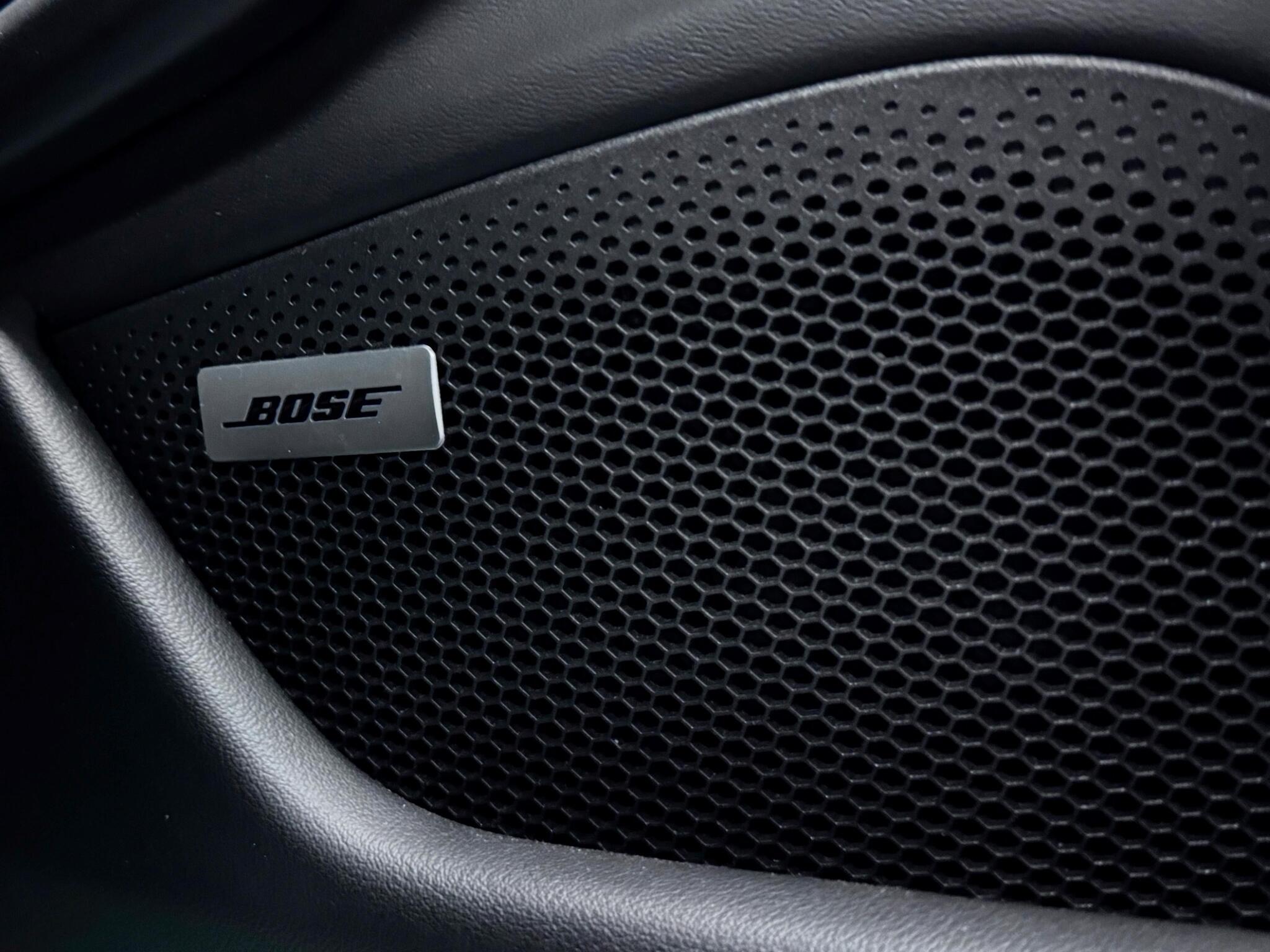 Porsche Taycan view 24