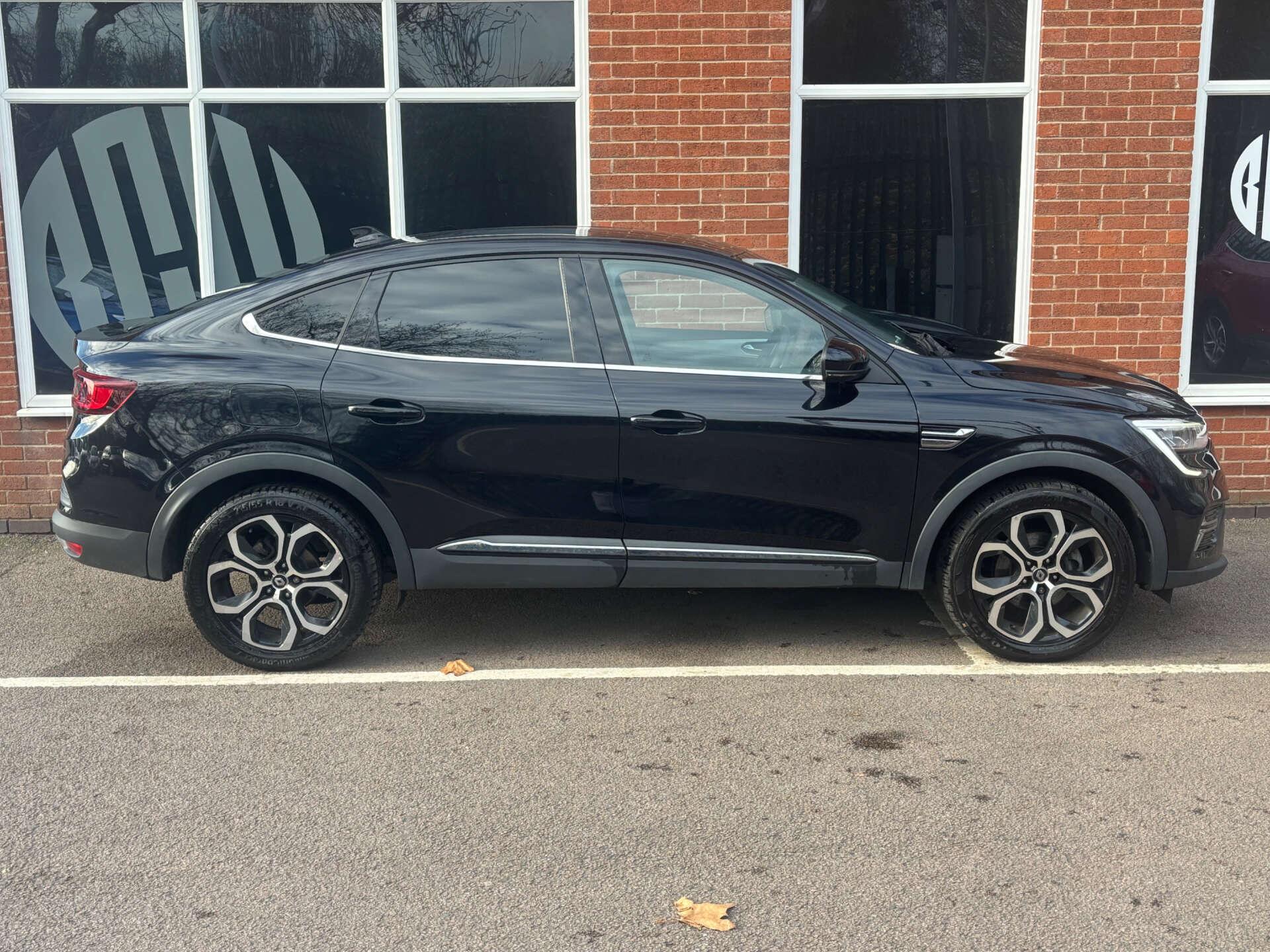 Renault Arkana view 2