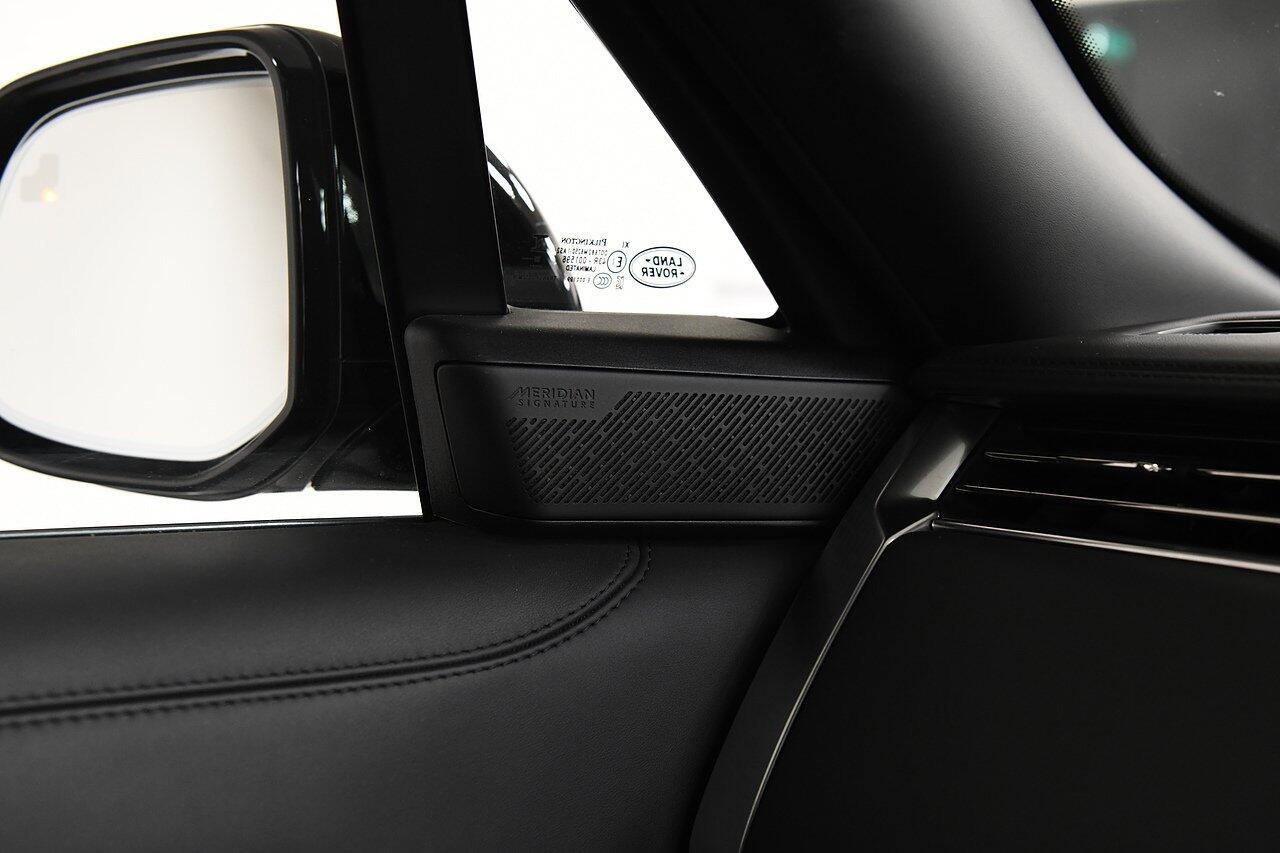 Land Rover Range Rover view 15