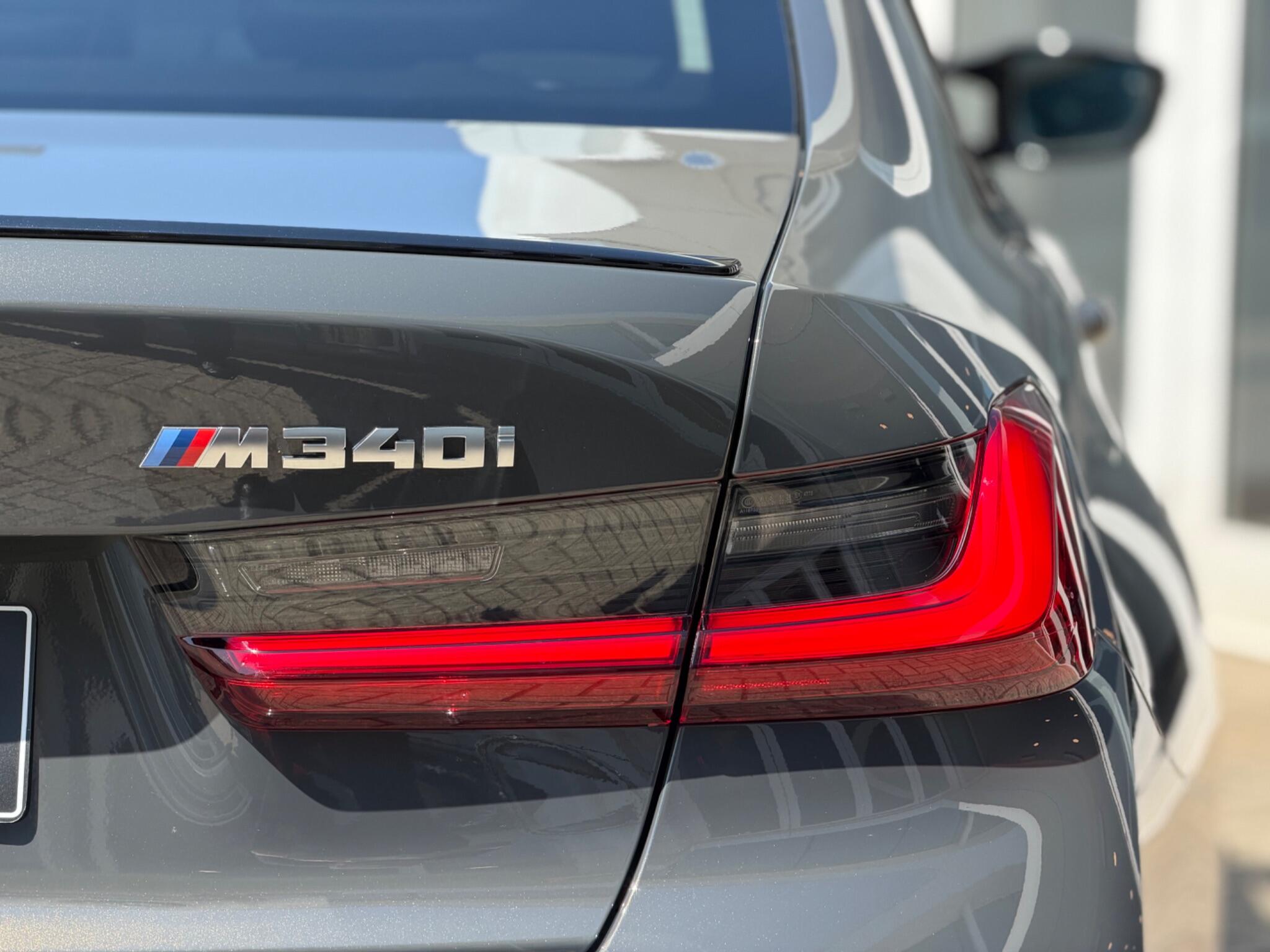 BMW 3 Series view 39