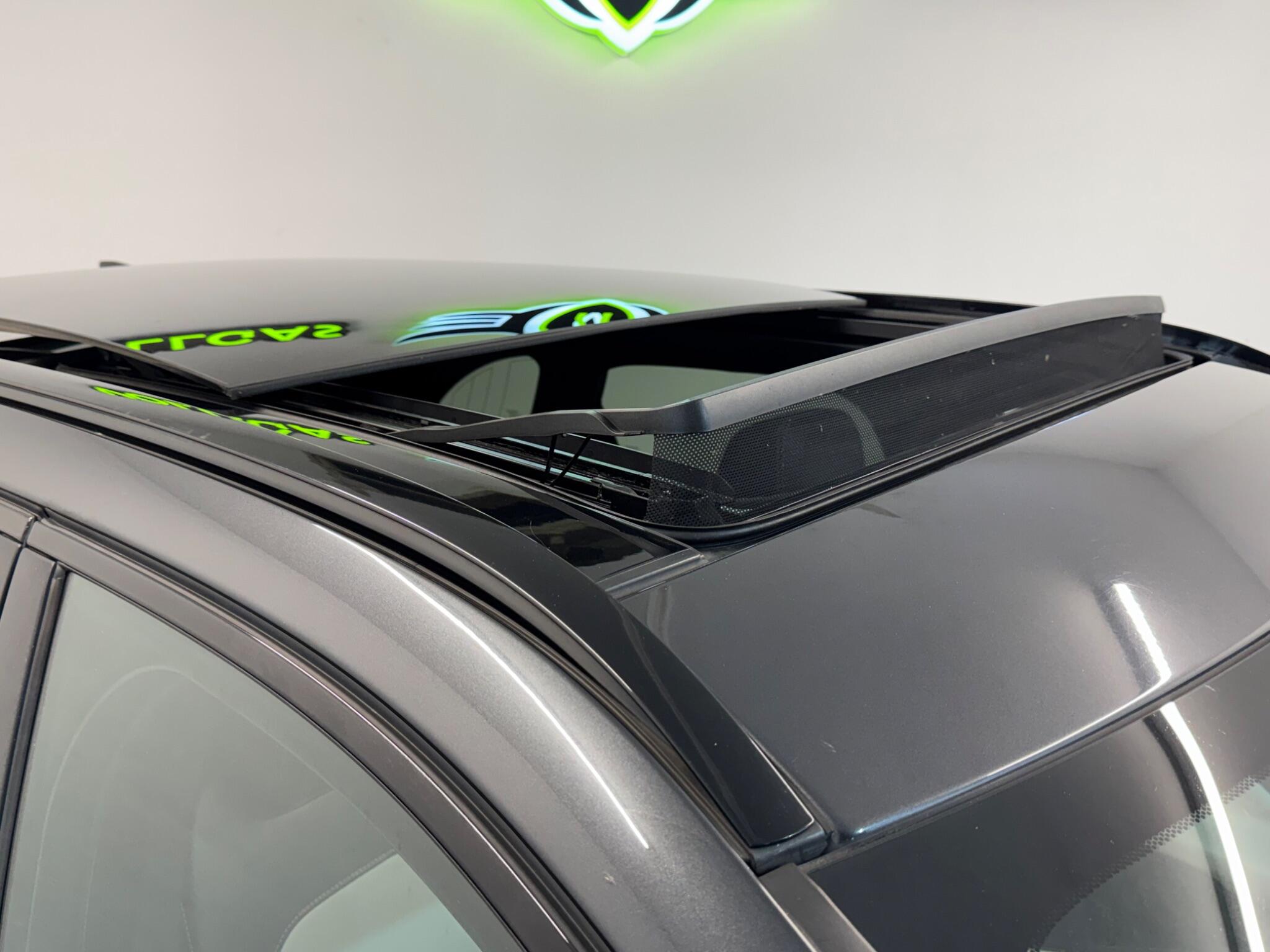 Jaguar F-Pace view 85