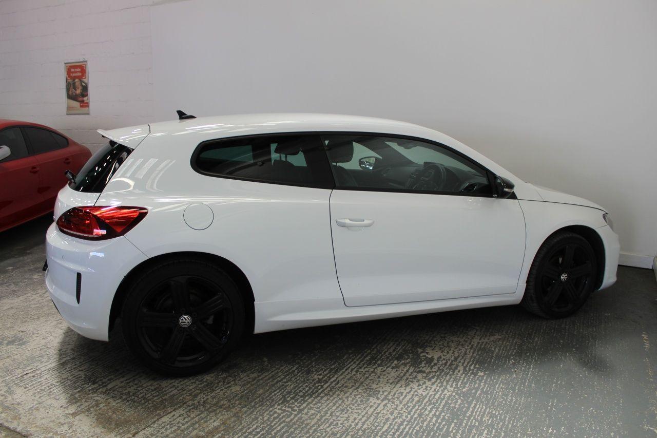 Volkswagen Scirocco view 11