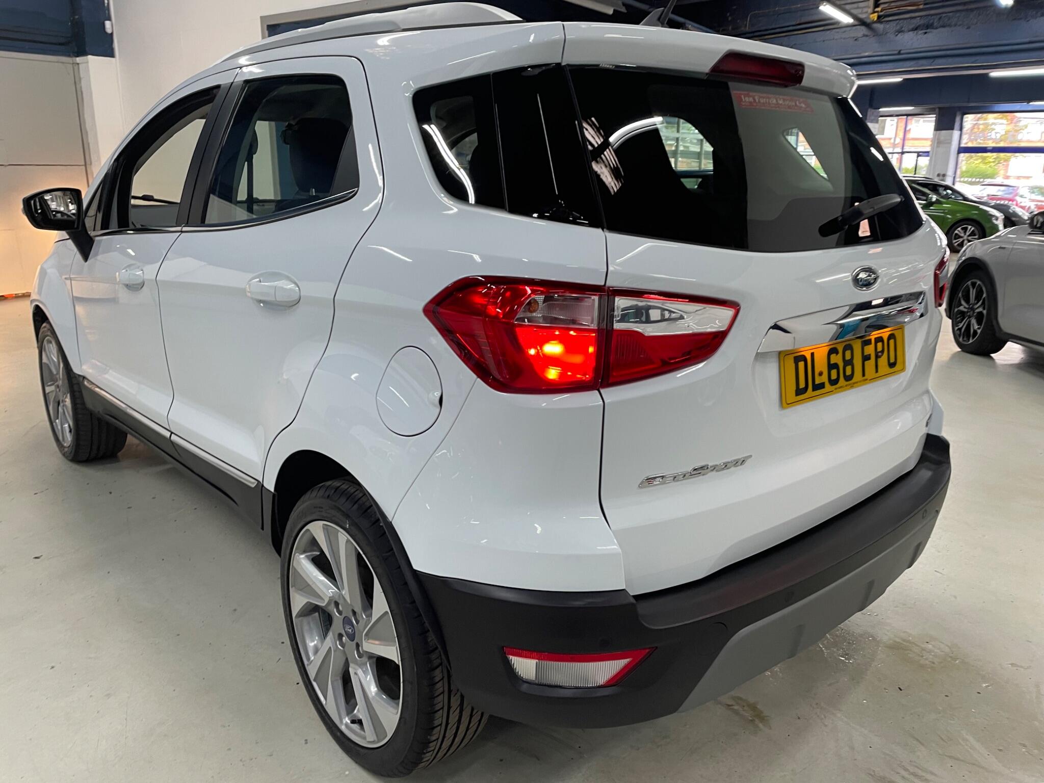 Ford Ecosport view 8
