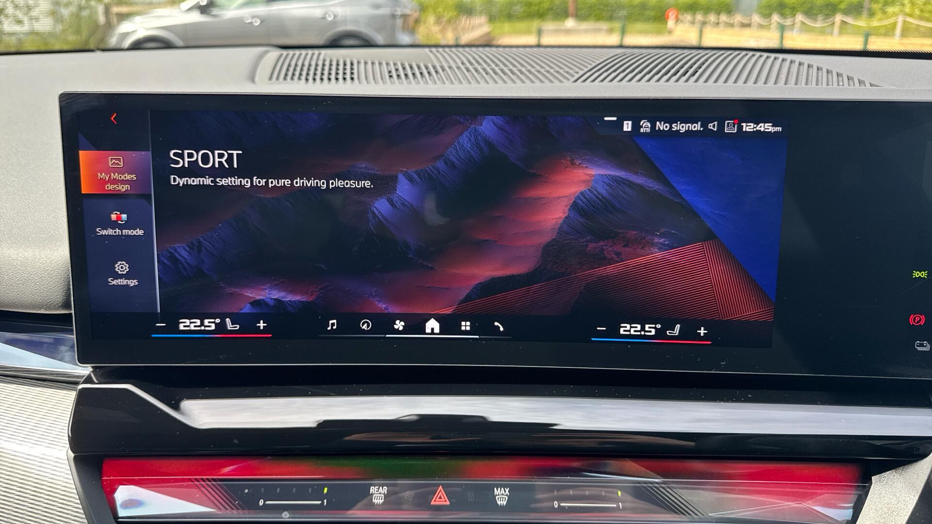 BMW i5 view 40