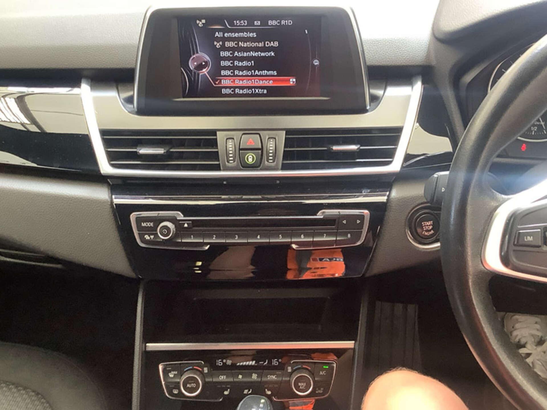 BMW 2 Series view 2