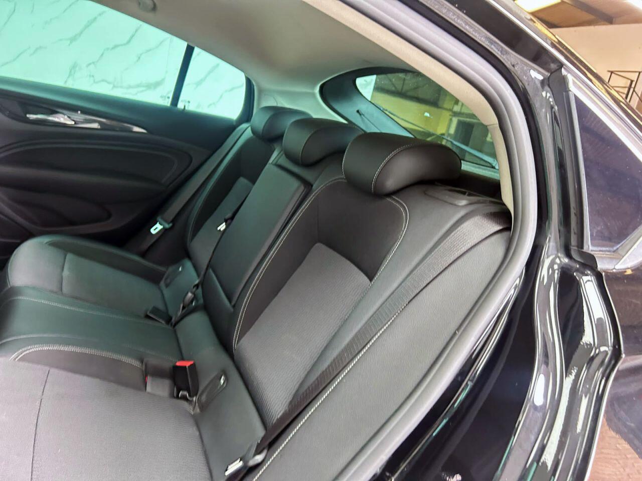 Vauxhall Insignia view 21