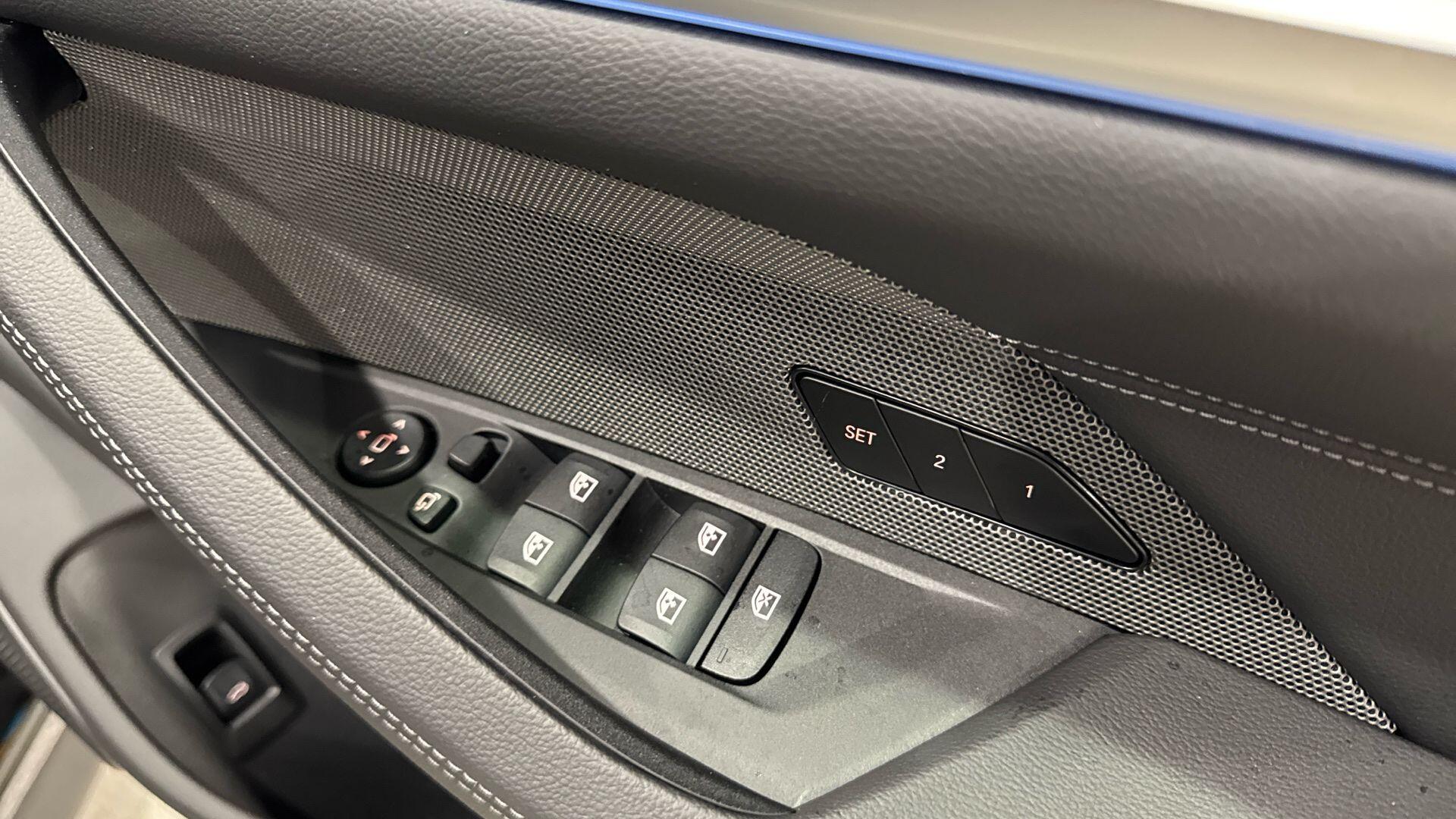 BMW I4 view 25