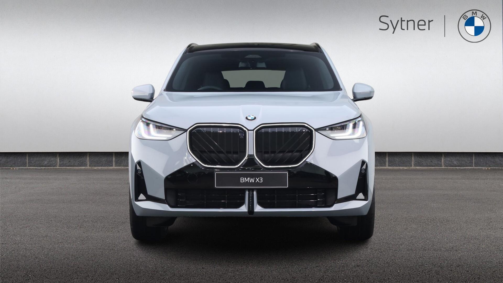 BMW X3 view 16