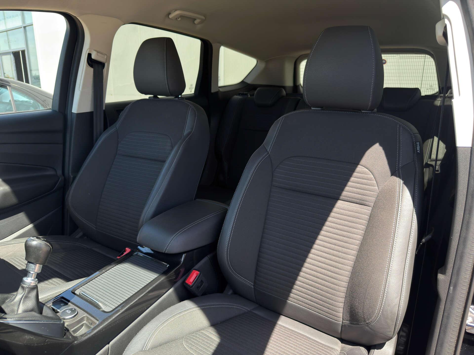 Ford Kuga view 48