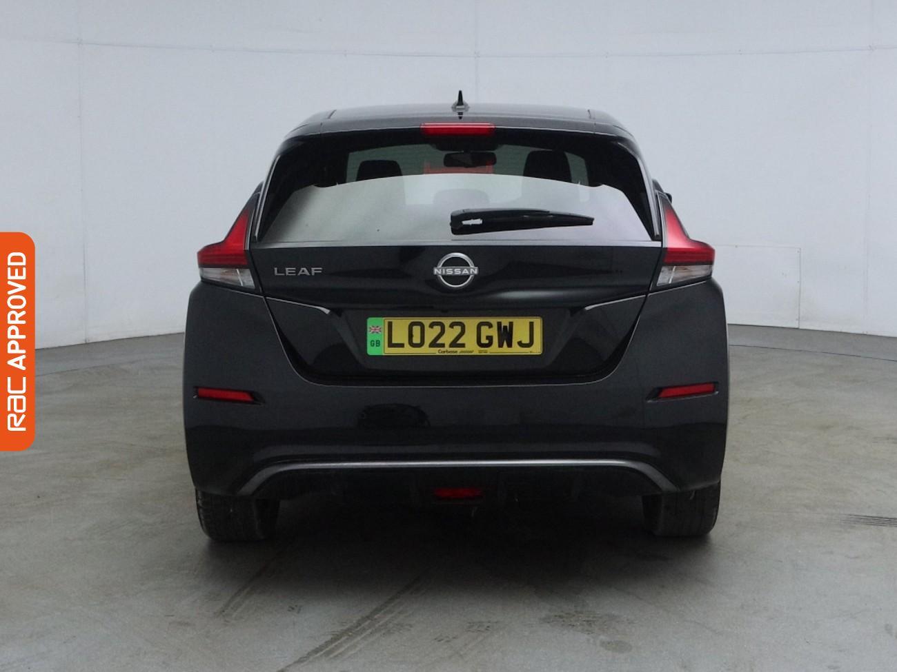 Nissan Leaf view 9