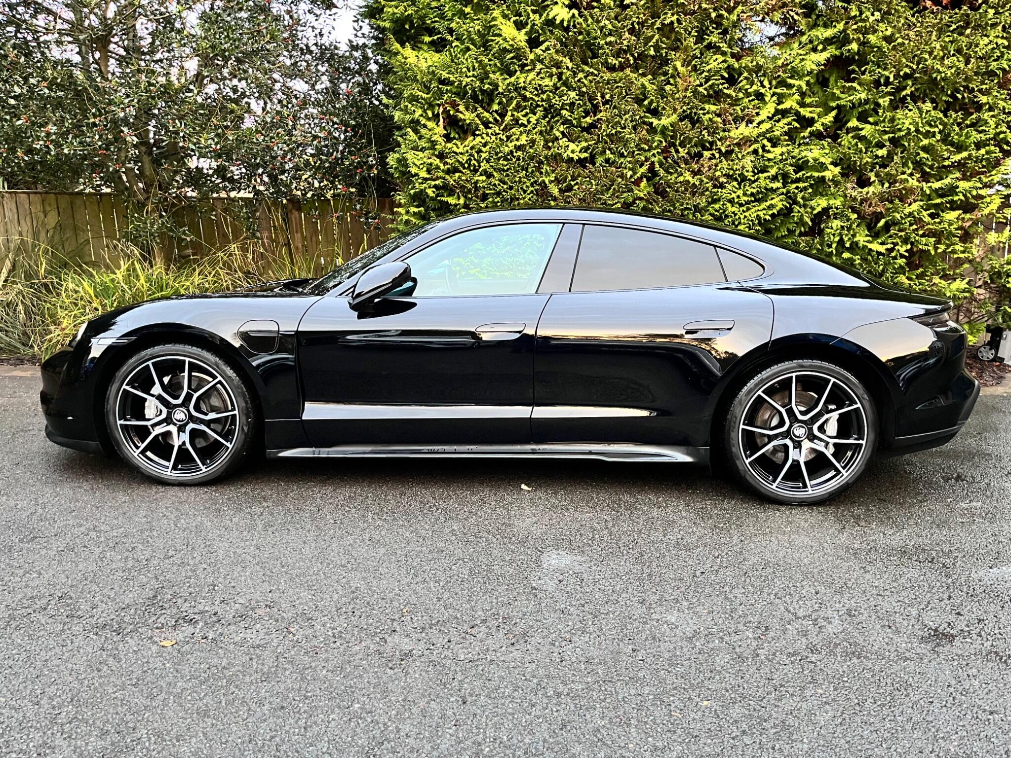 Porsche Taycan view 8