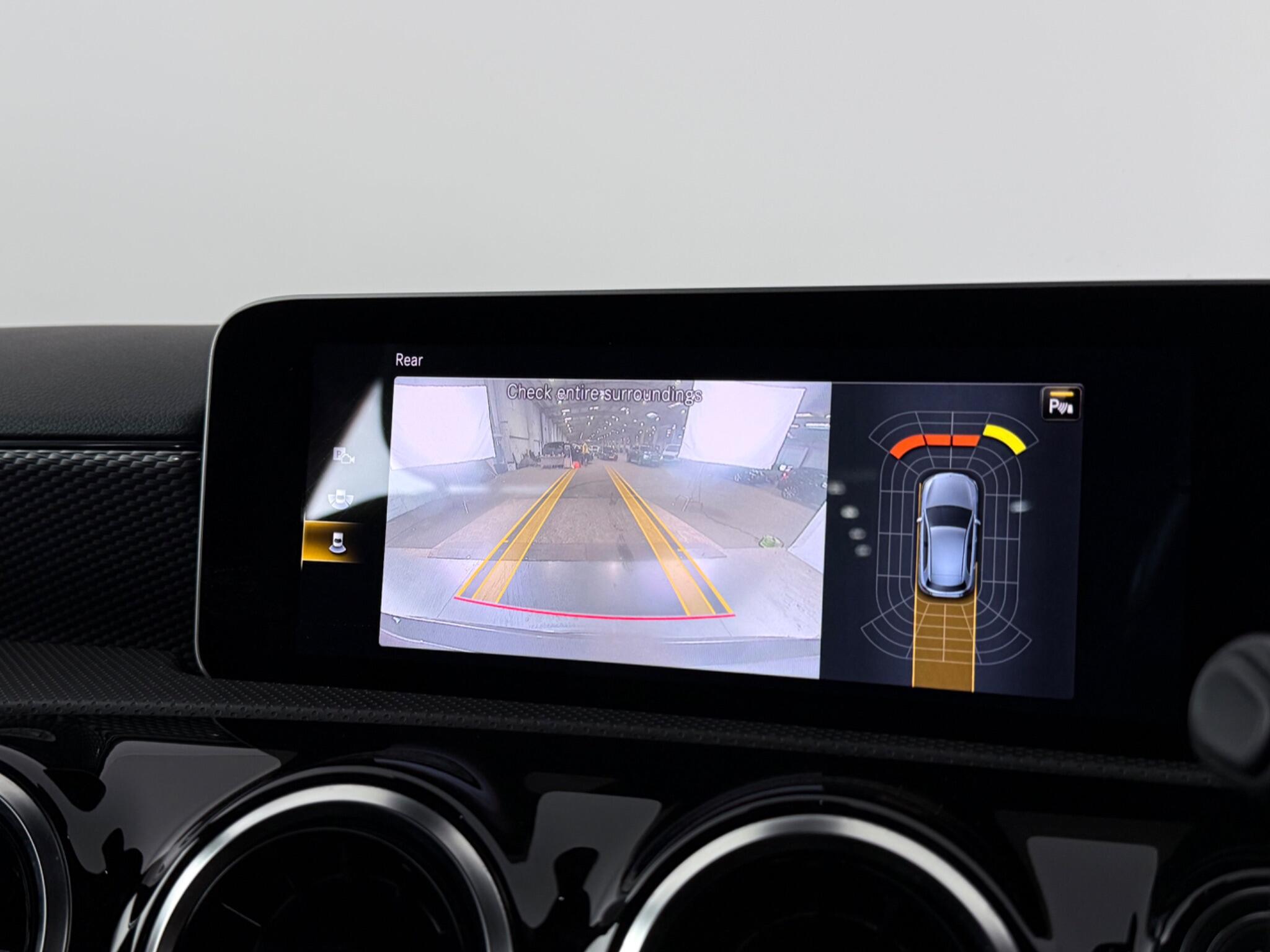 Mercedes-Benz A-Class view 28