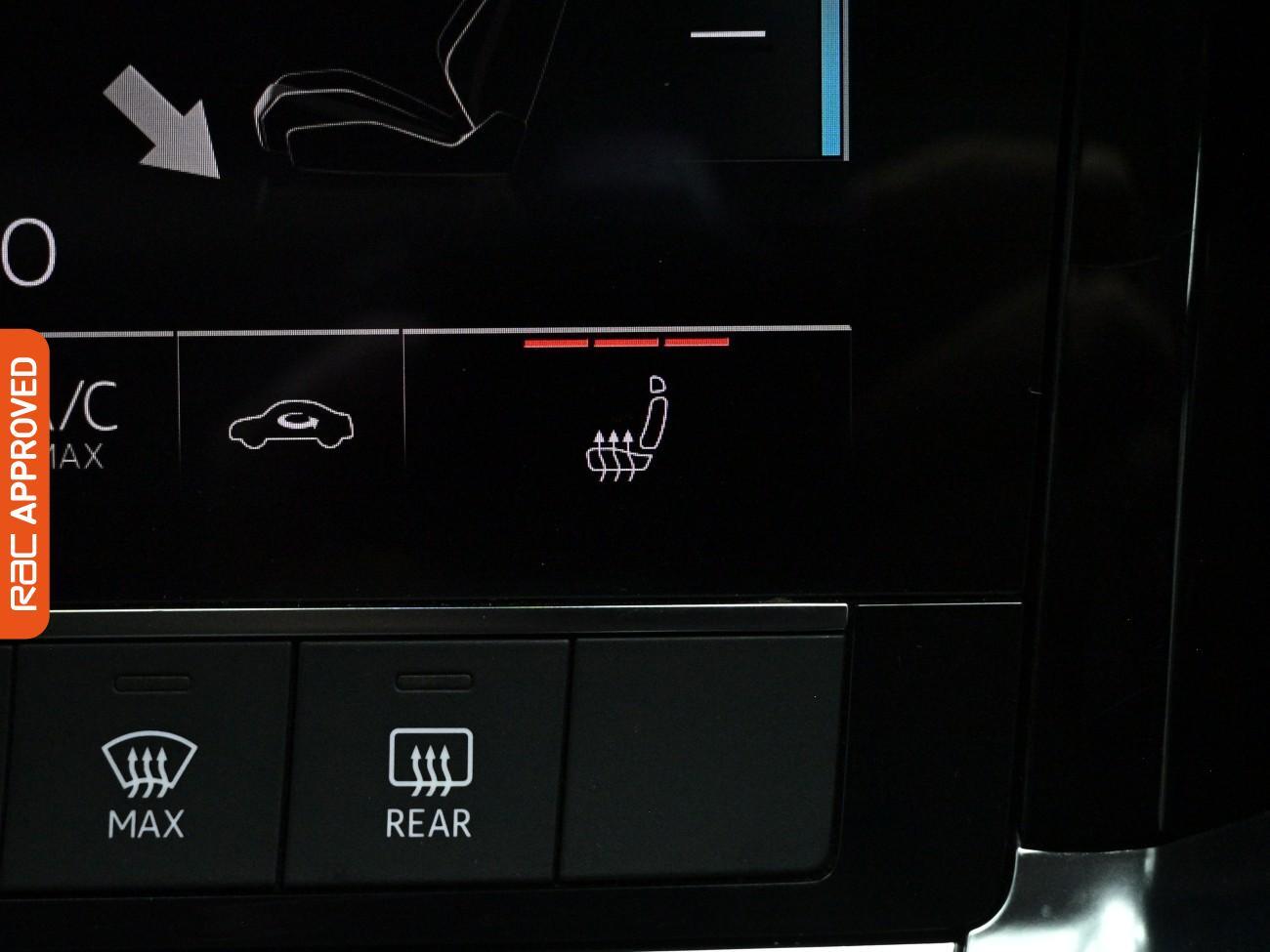 Audi E-Tron view 19