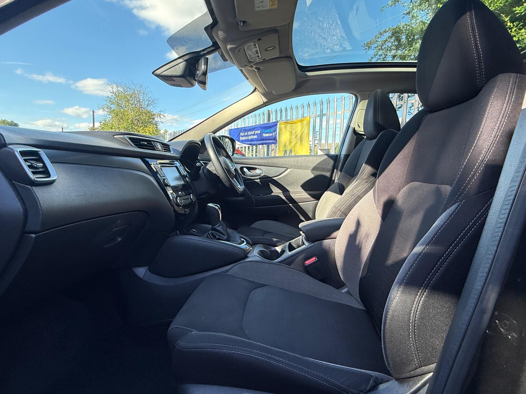 2017 Nissan Qashqai image 52