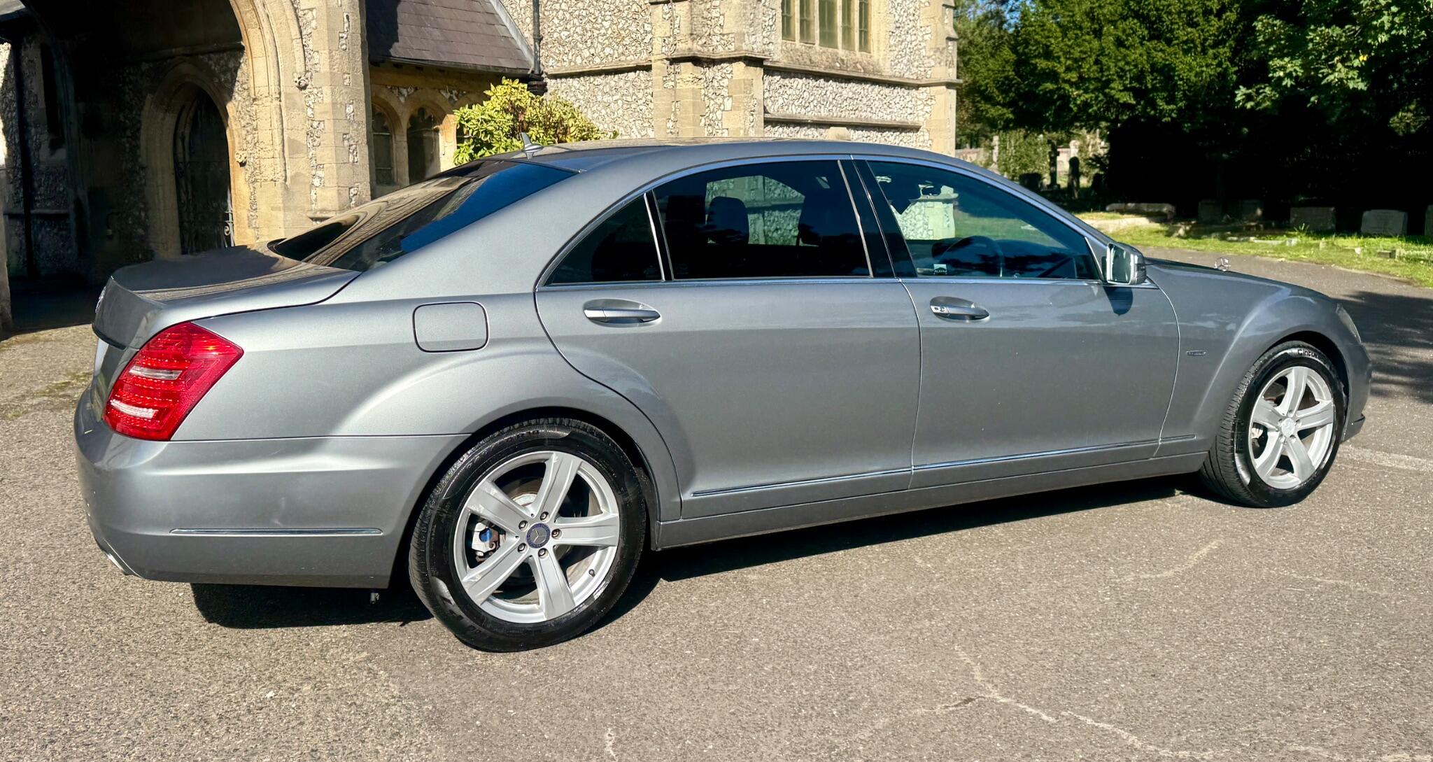 Mercedes-Benz S-Class view 73