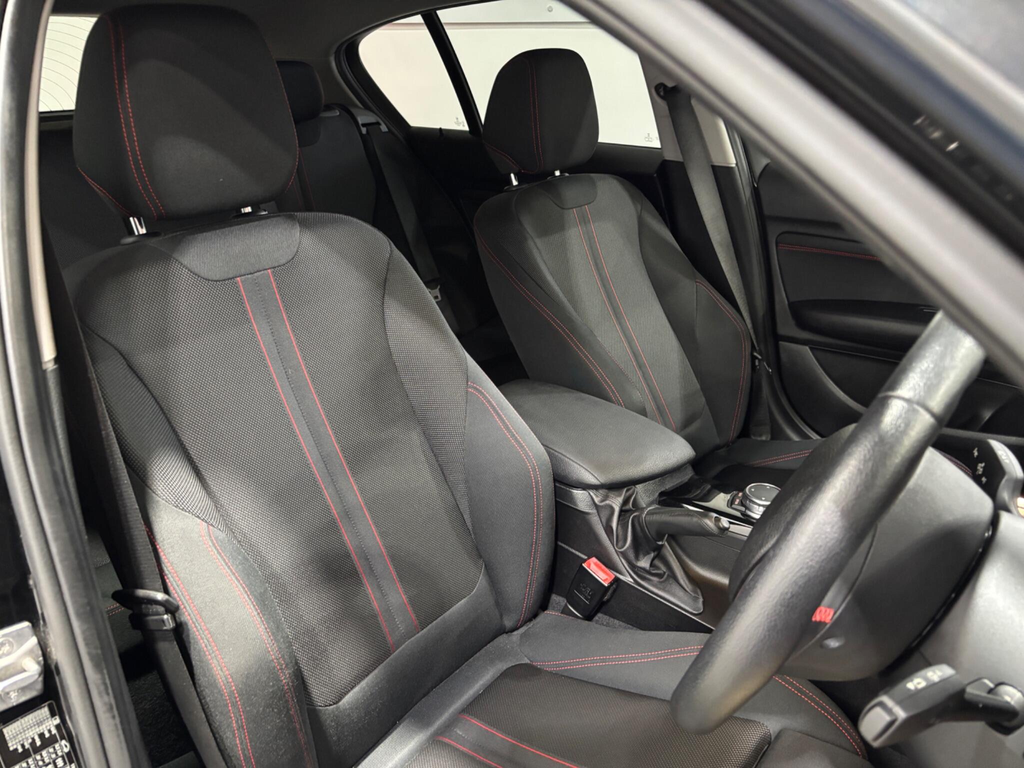 BMW 1 Series view 29