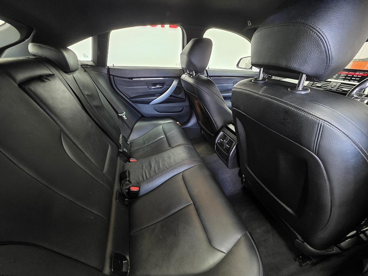 BMW 4 Series view 18